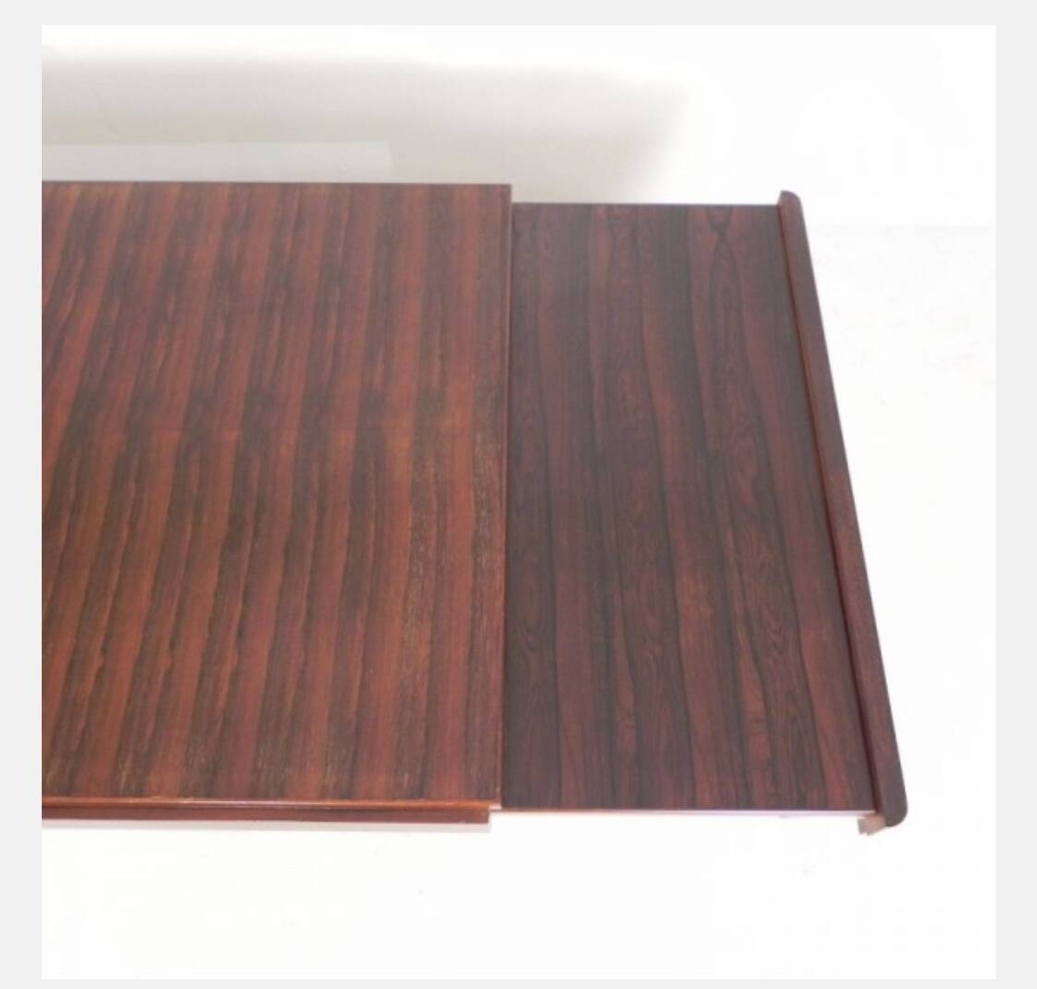 Art Deco dining table, rosewood veneer, extendable up to 248 cm, 1930s.