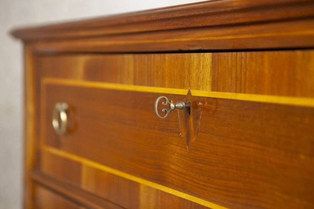 Light Brown Dresser, Early 20th Century