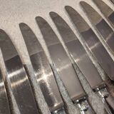 12 silver-plated table knives by Christofle Vendôme, 24.5cm