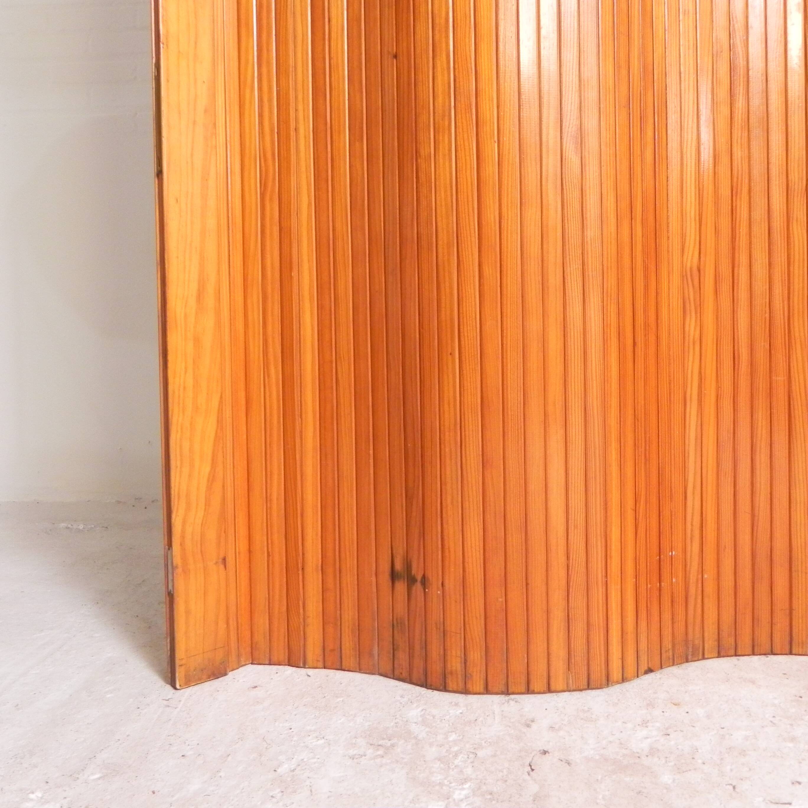 Large partition wall, Manufrance, Saint Etienne, 2.5 m, 1940s