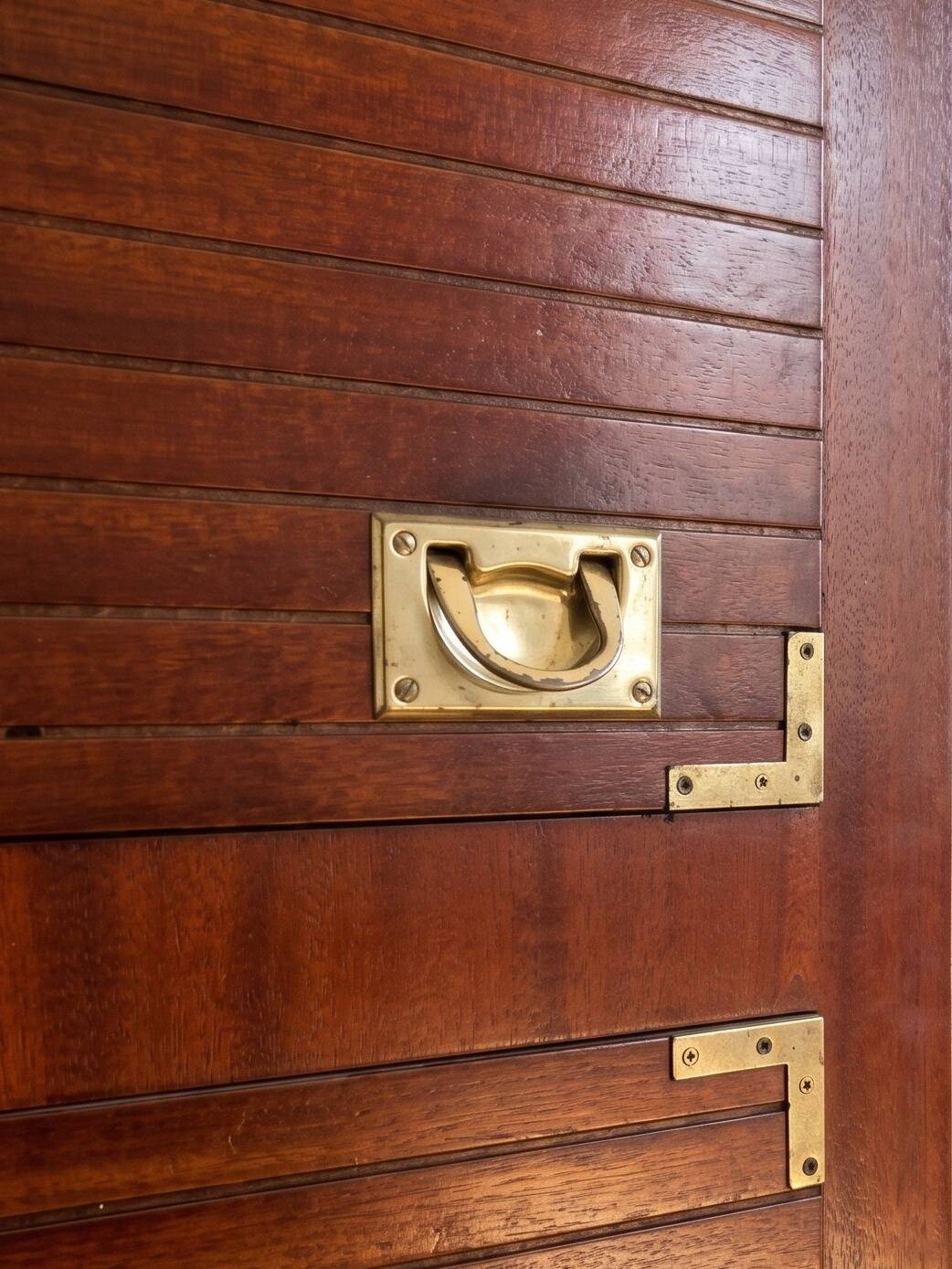 Armoire vintage style marine en bois