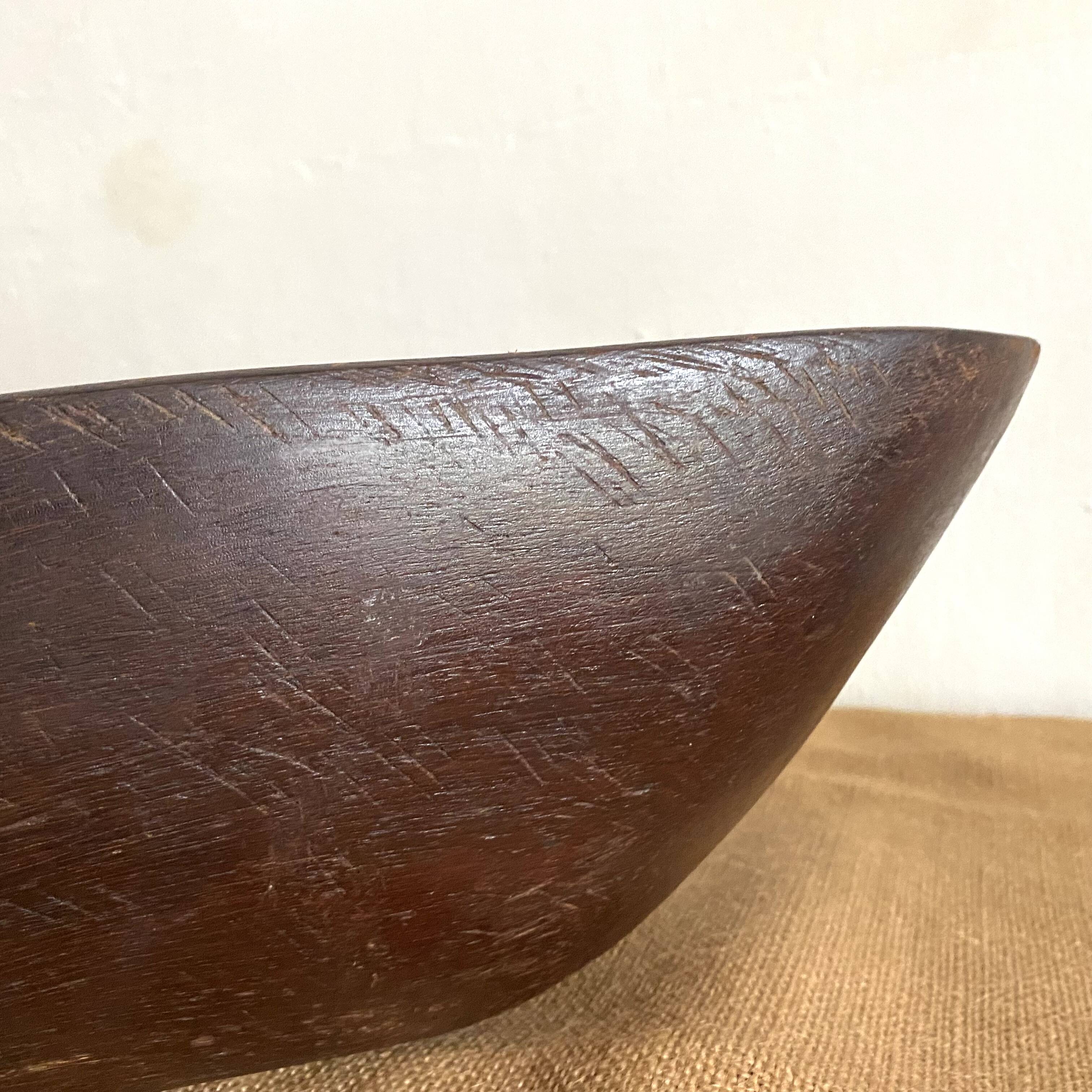 Centerpiece, wooden fruit bowl, African crafts
