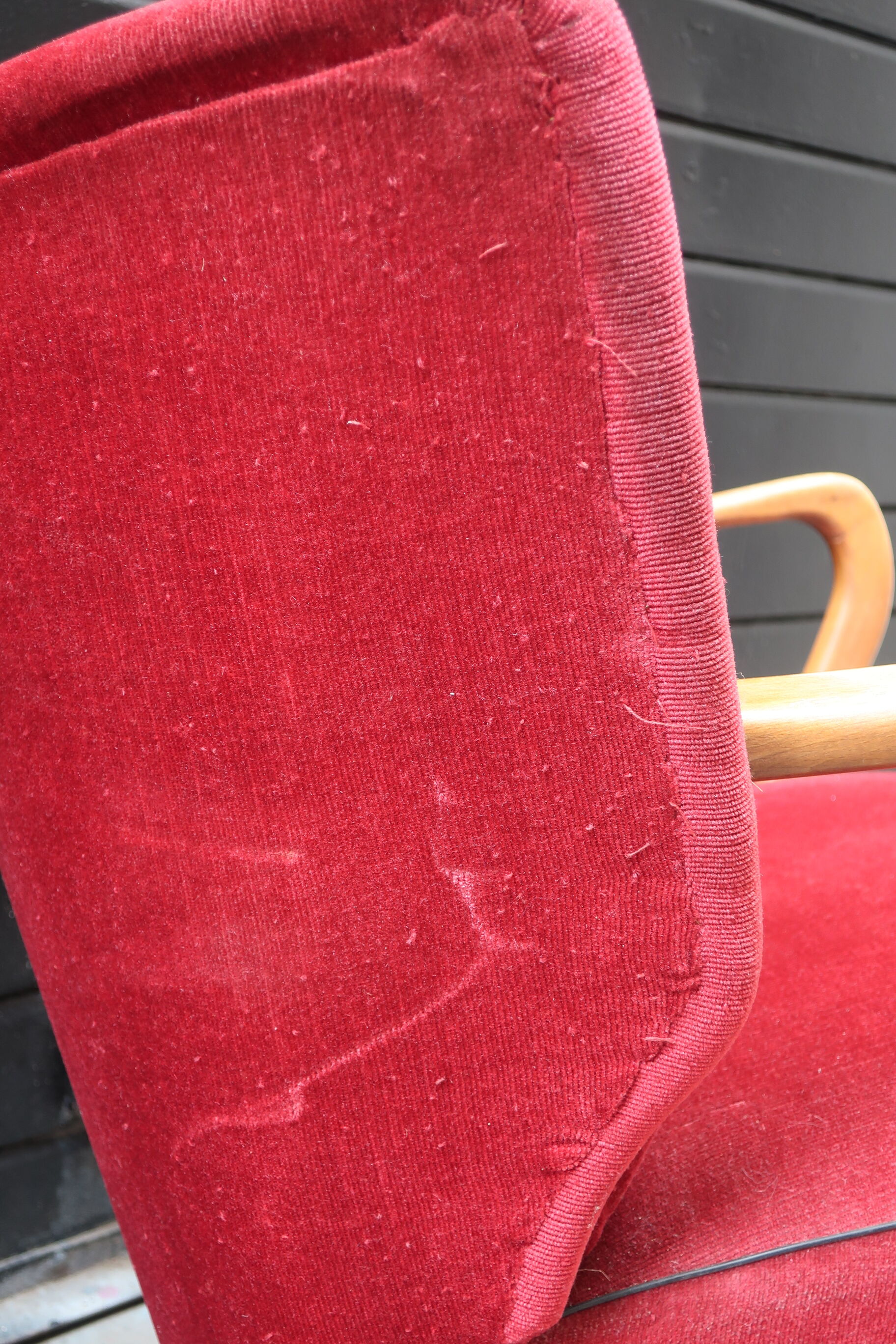 Armchair 60s vintage cocktail red velvet
