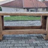 Carpenter's workbench made entirely of oak