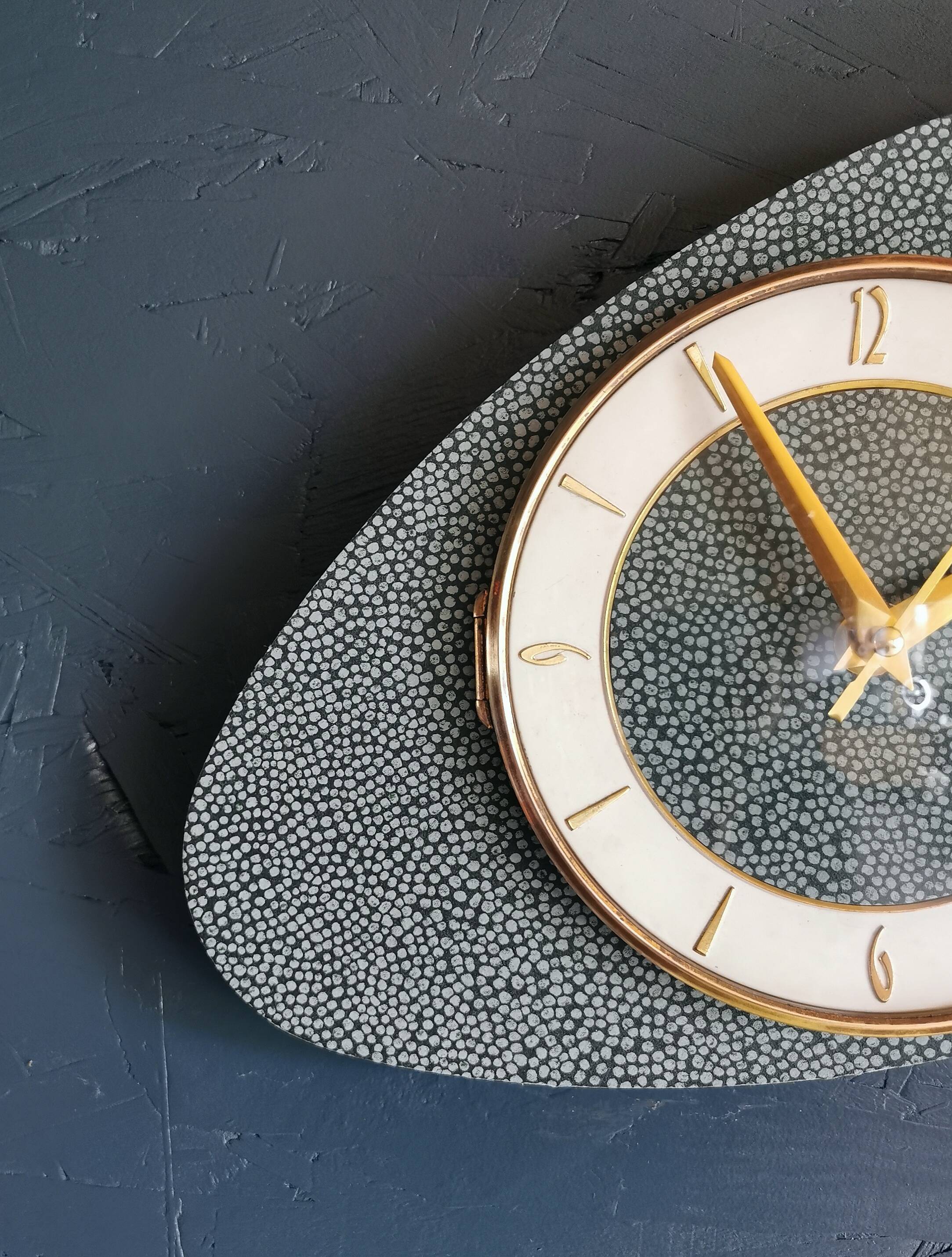 Vintage formica clock silent asymmetrical wall pendulum "Round golden green"