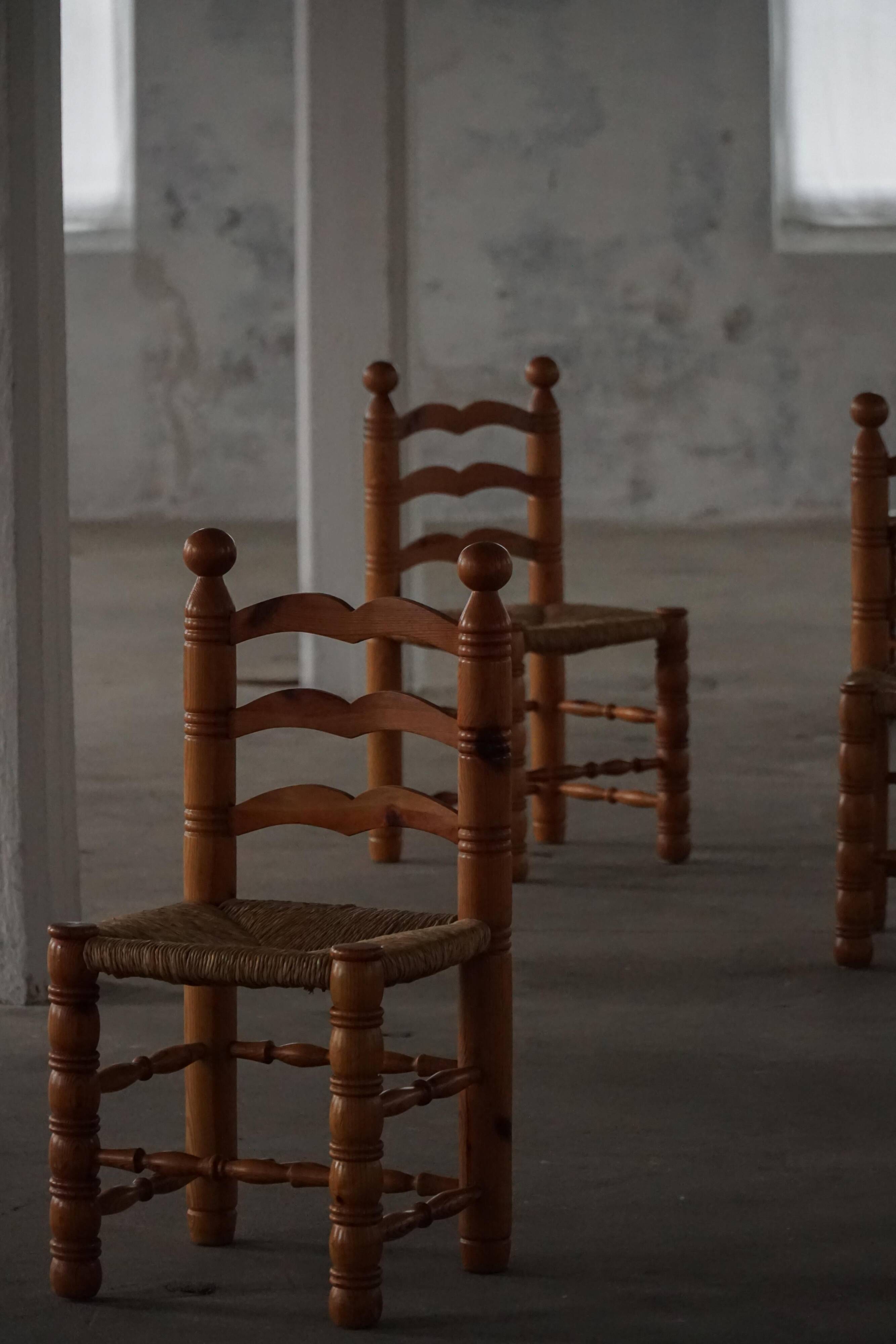 Set of 6 modern French brutalist chairs, in the style of Charles Dudouyt, made in the 1960s.