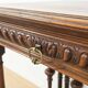 Bureau d’écrivain en noyer sculpté de style Renaissance, fin du XIXe siècle