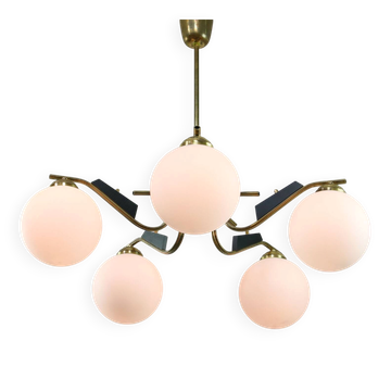 Mid-Century Modern Italian Brass and Opaline Chandelier, 1960