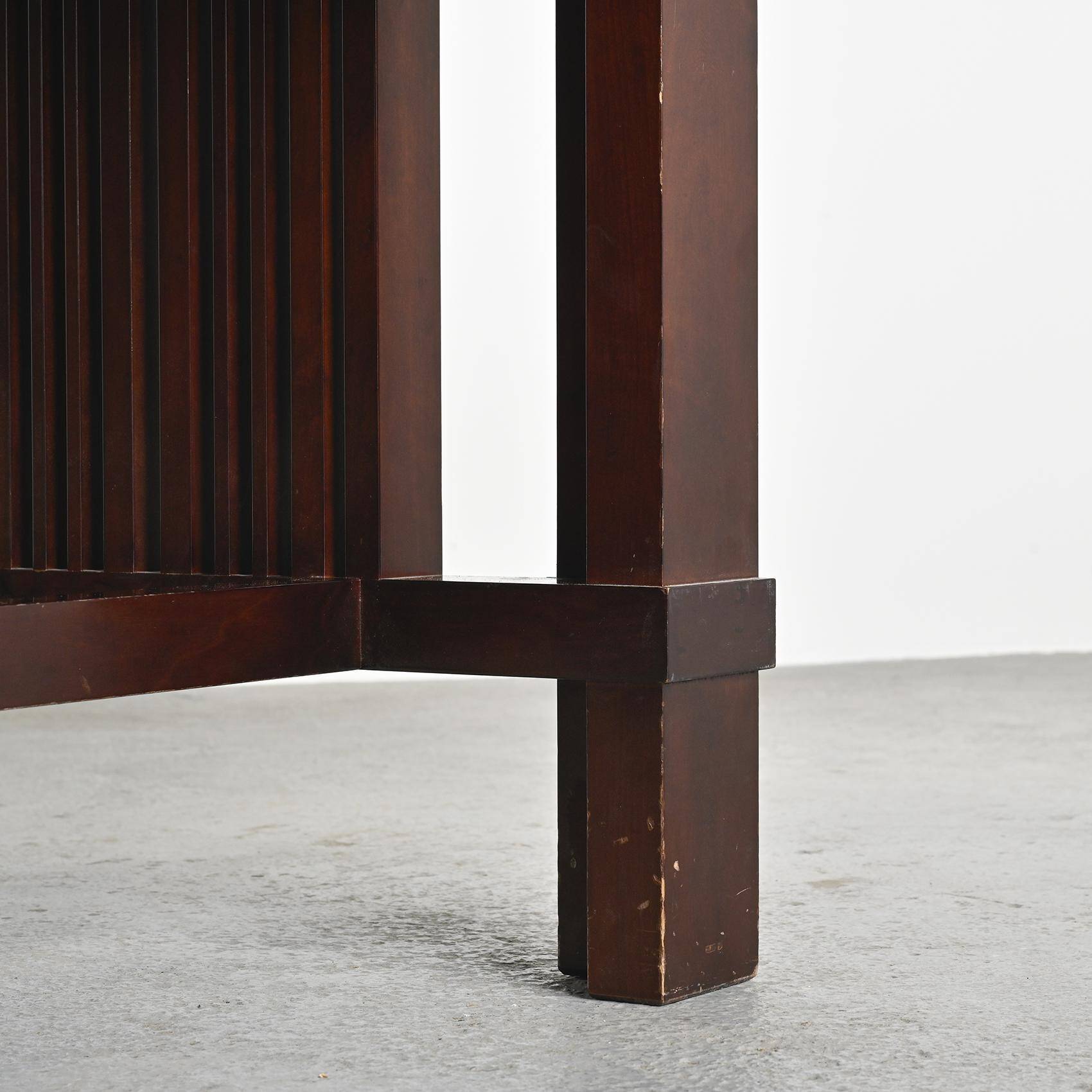 Table Taliesin 2 en cerisier, Frank Lloyd Wright, Cassina 1989