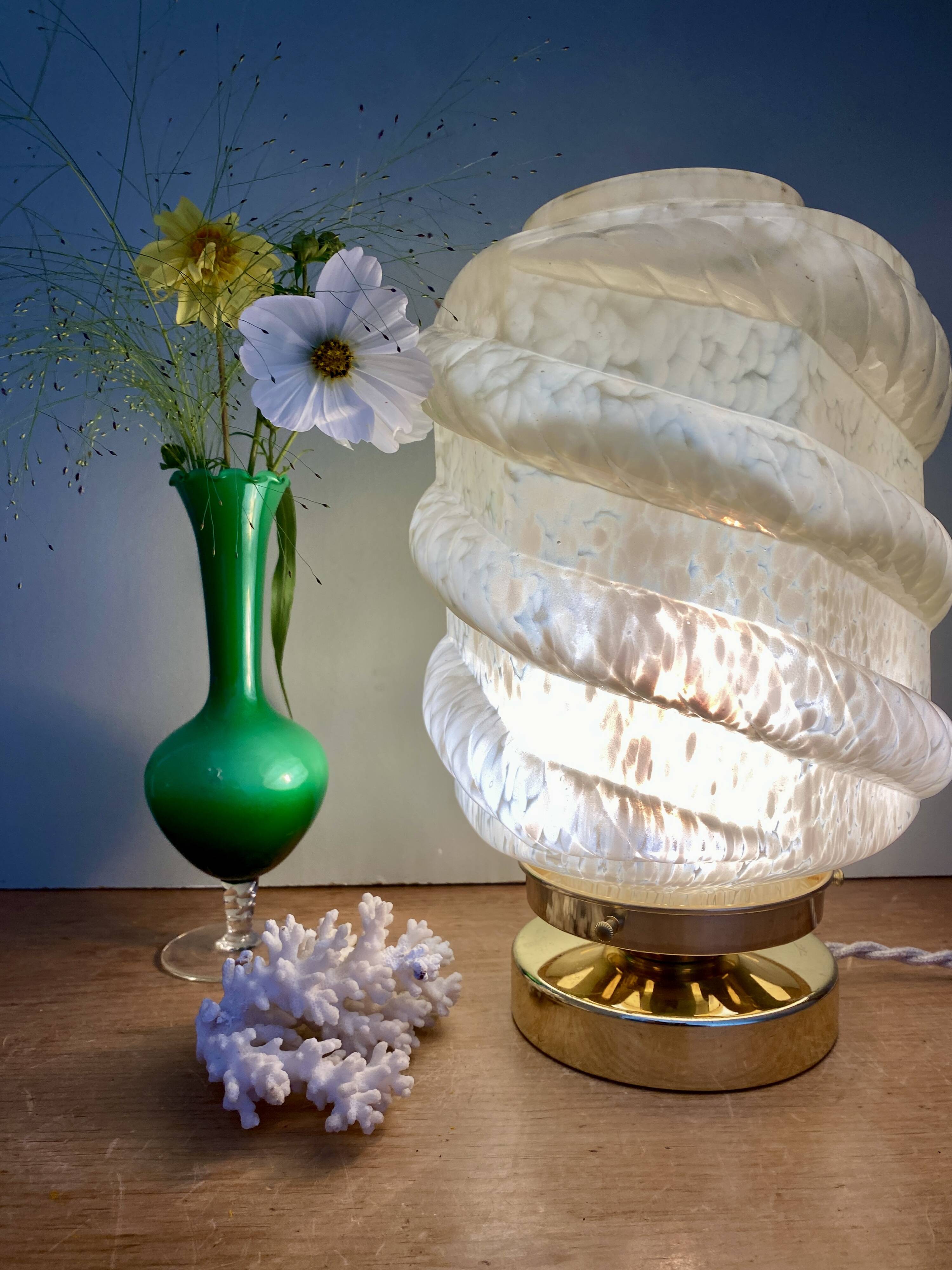 Vintage art deco globe table lamp in pale yellow Clichy glass