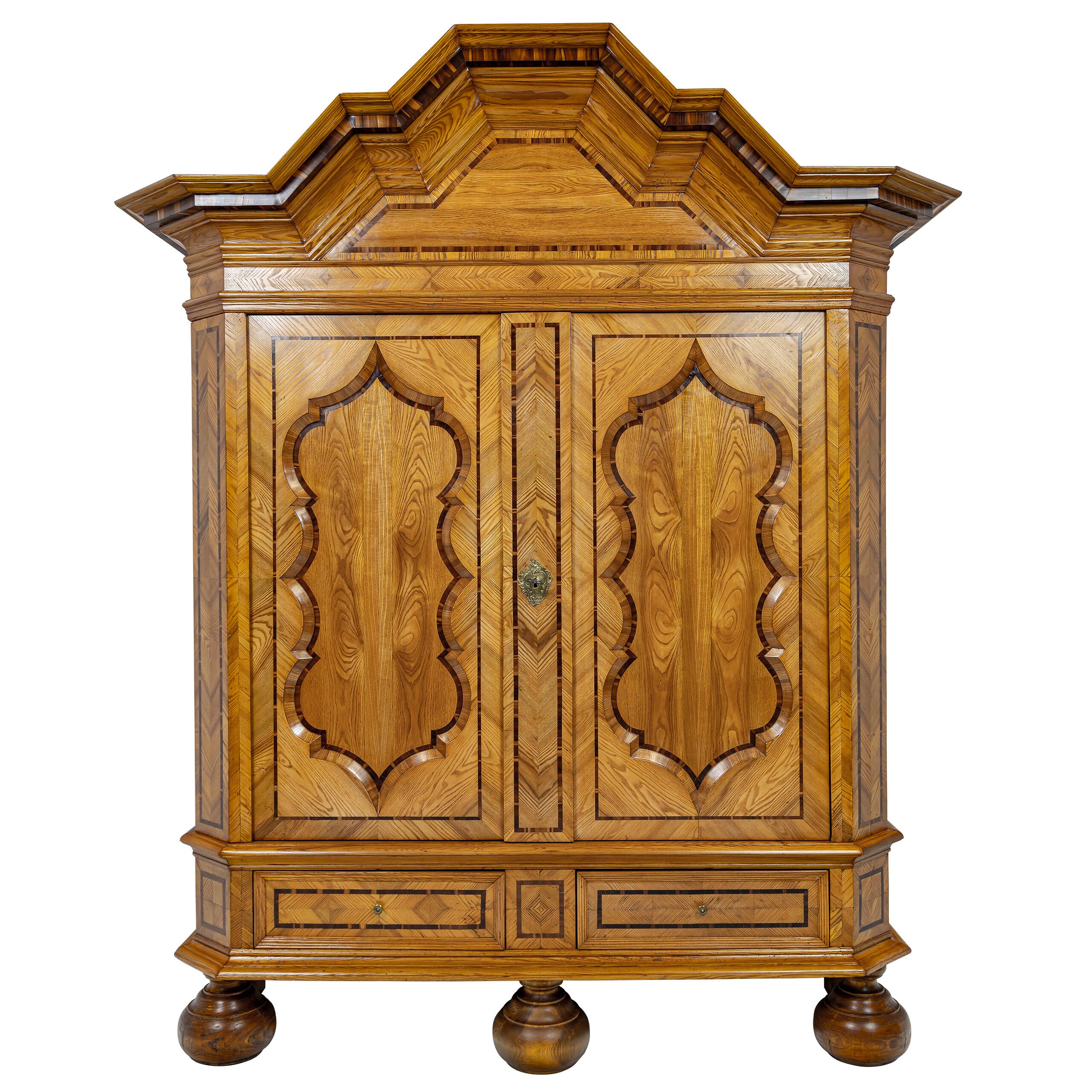 18th-century baroque wardrobe in ash - Elbląg