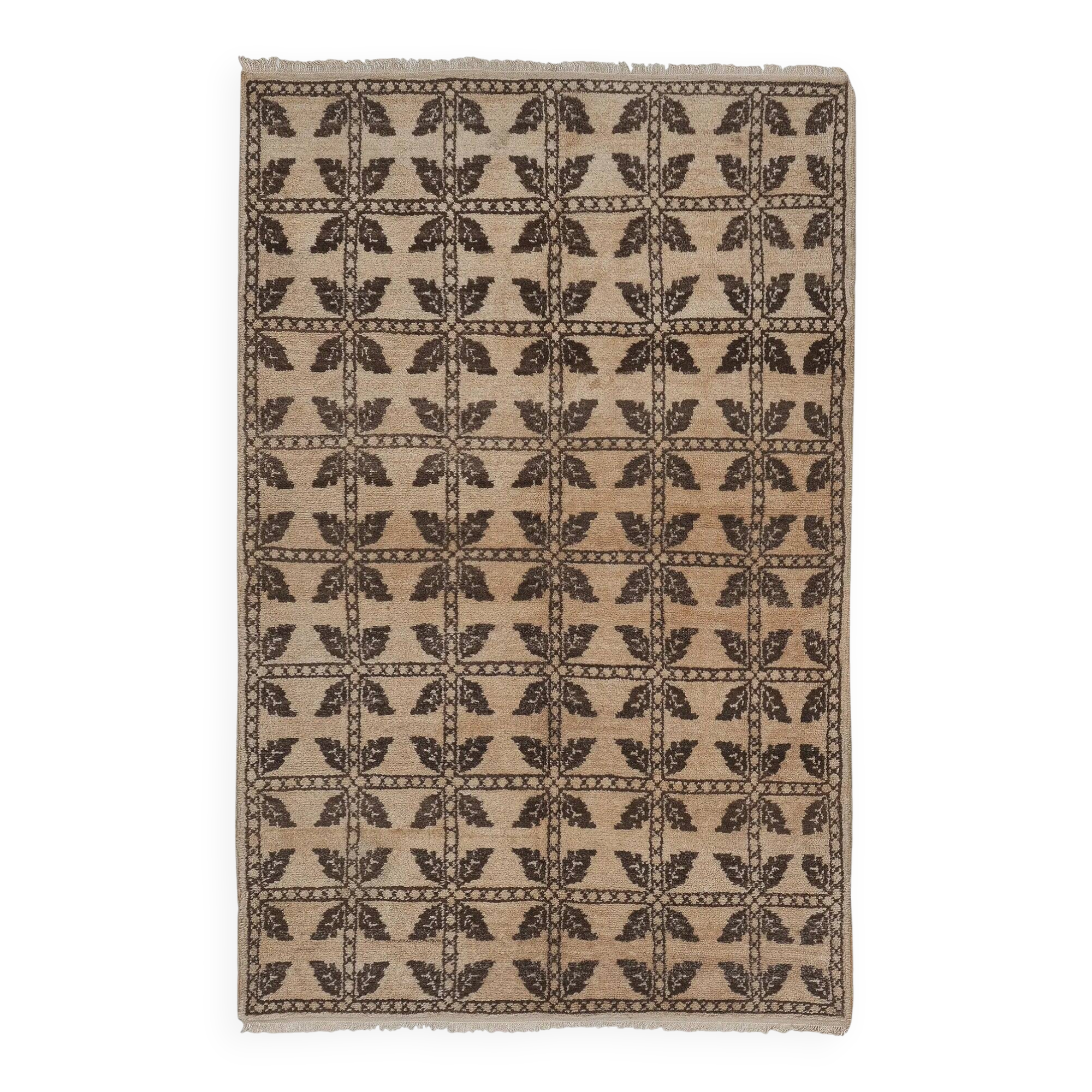 Vintage handmade Turkish rug 122x190 cm