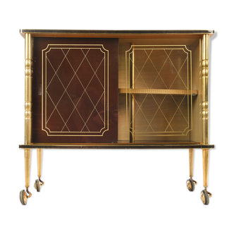 Furniture bar in formica