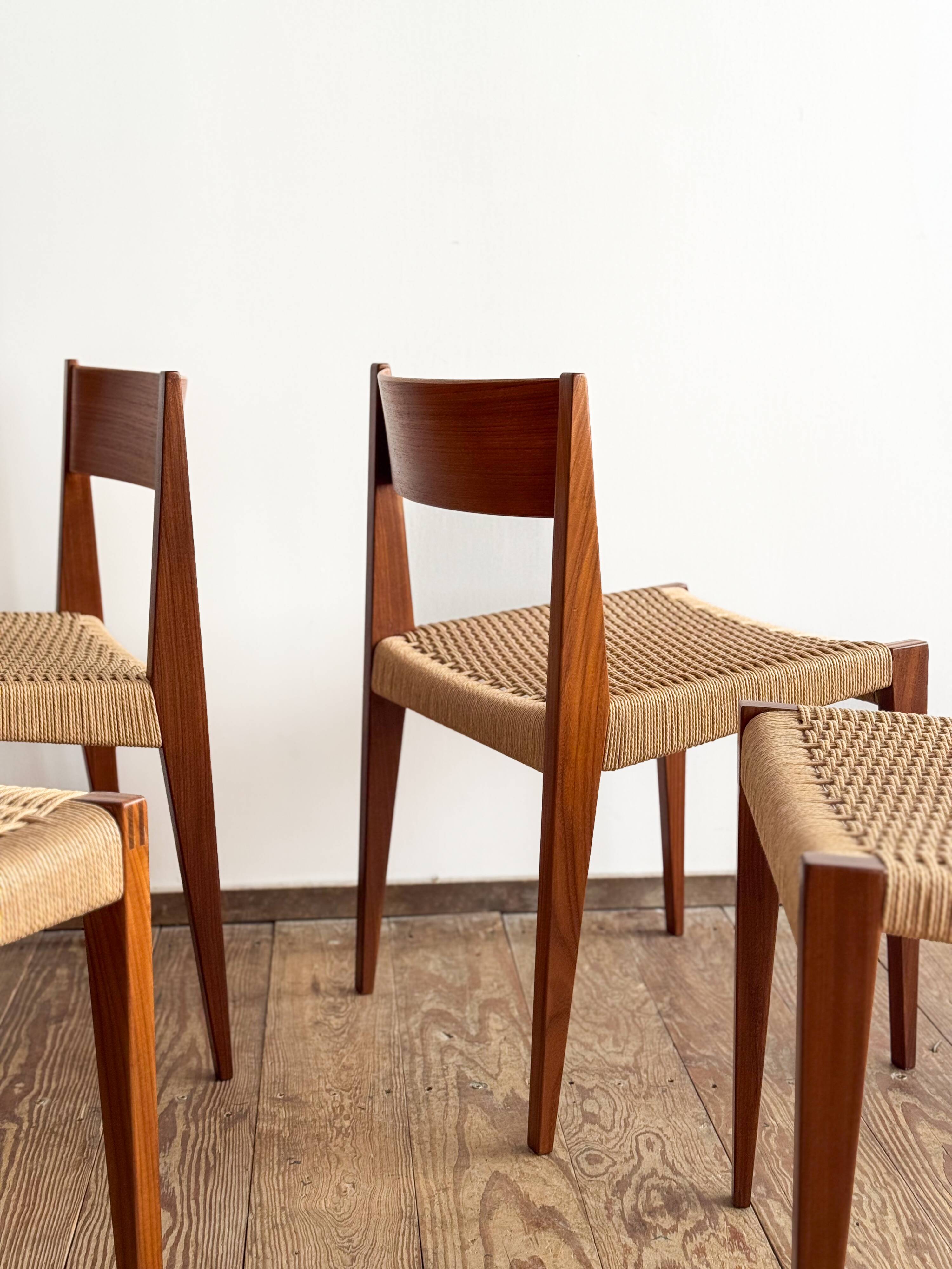 6 chairs by Poul Cadovius, walnut, with new seats, Mid Century.