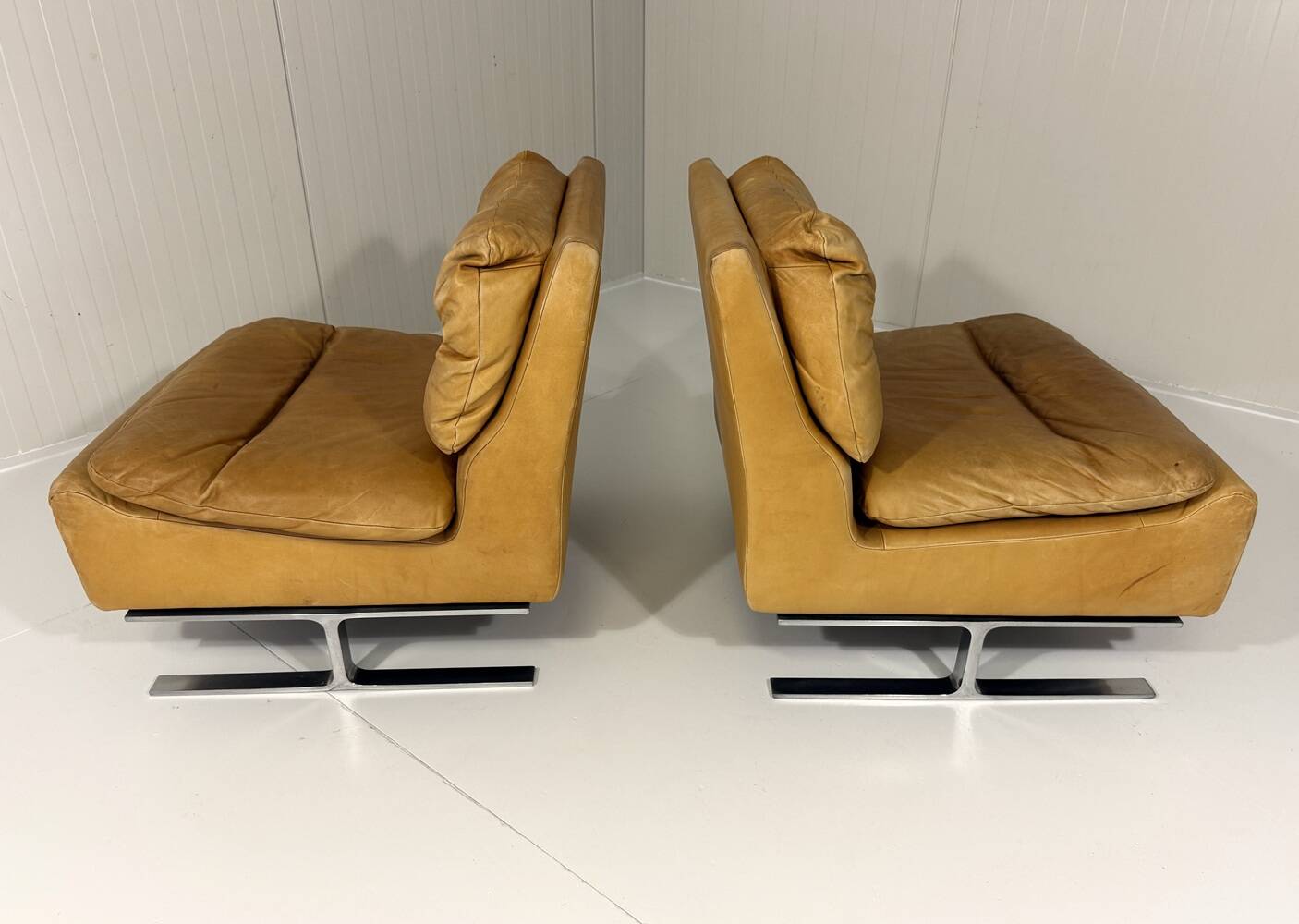 Special lounge chairs chrome & leather 1960’s