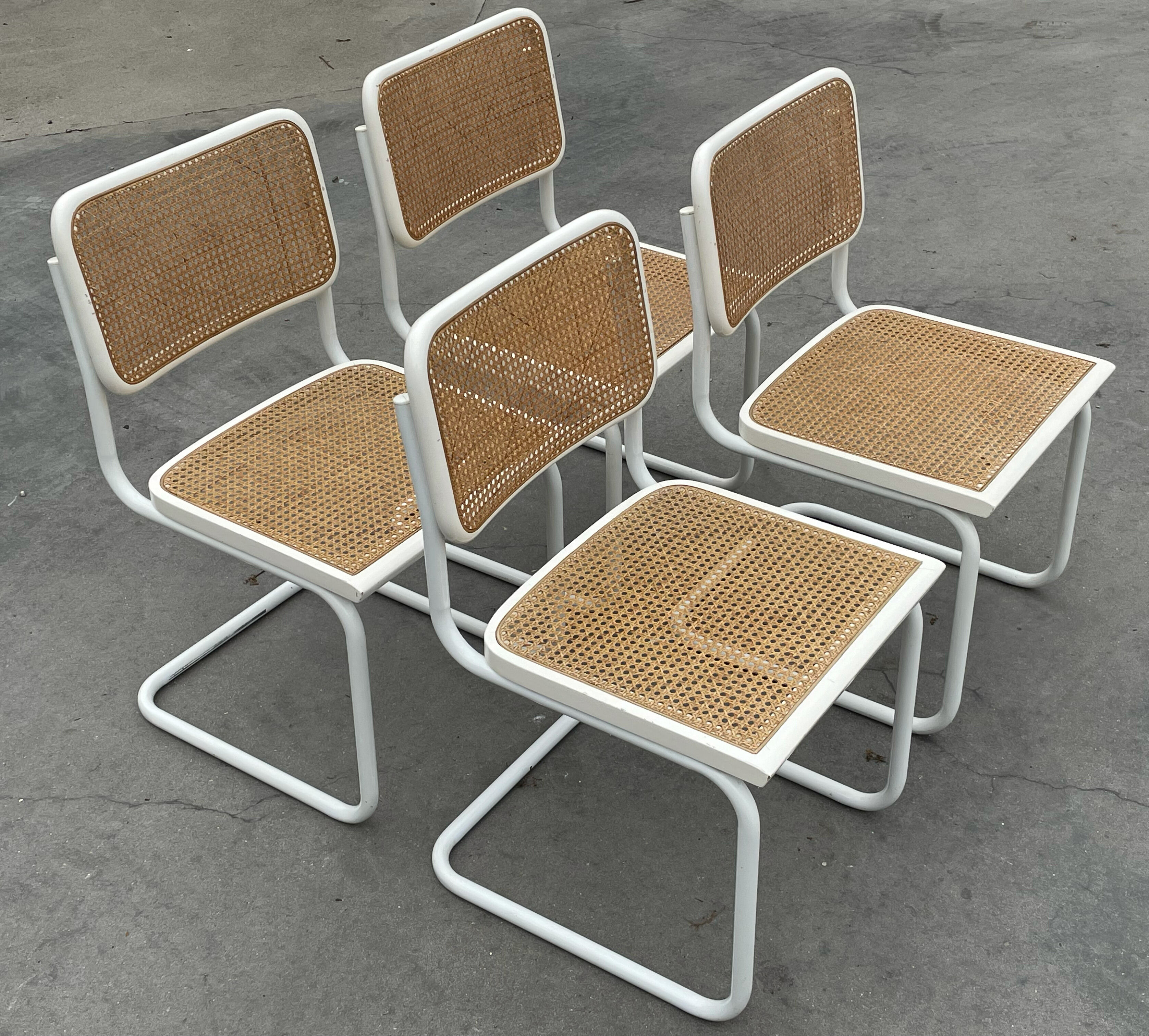 Set of 4 Cesca b32 model chairs in white by Marcel Breuer