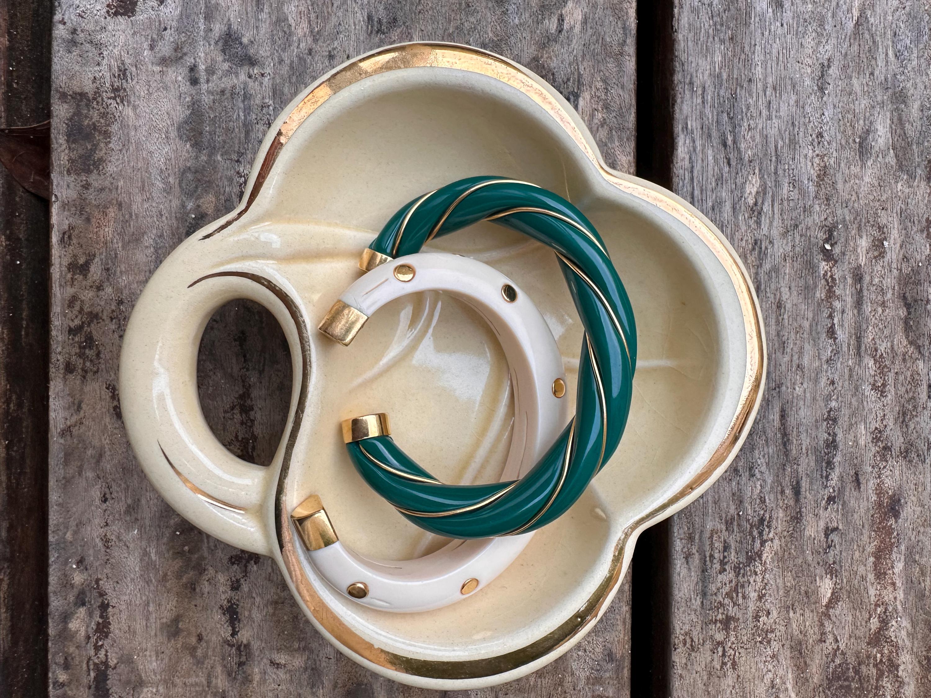 Vintage ceramic pocket trays, leaf shape – Green and cream