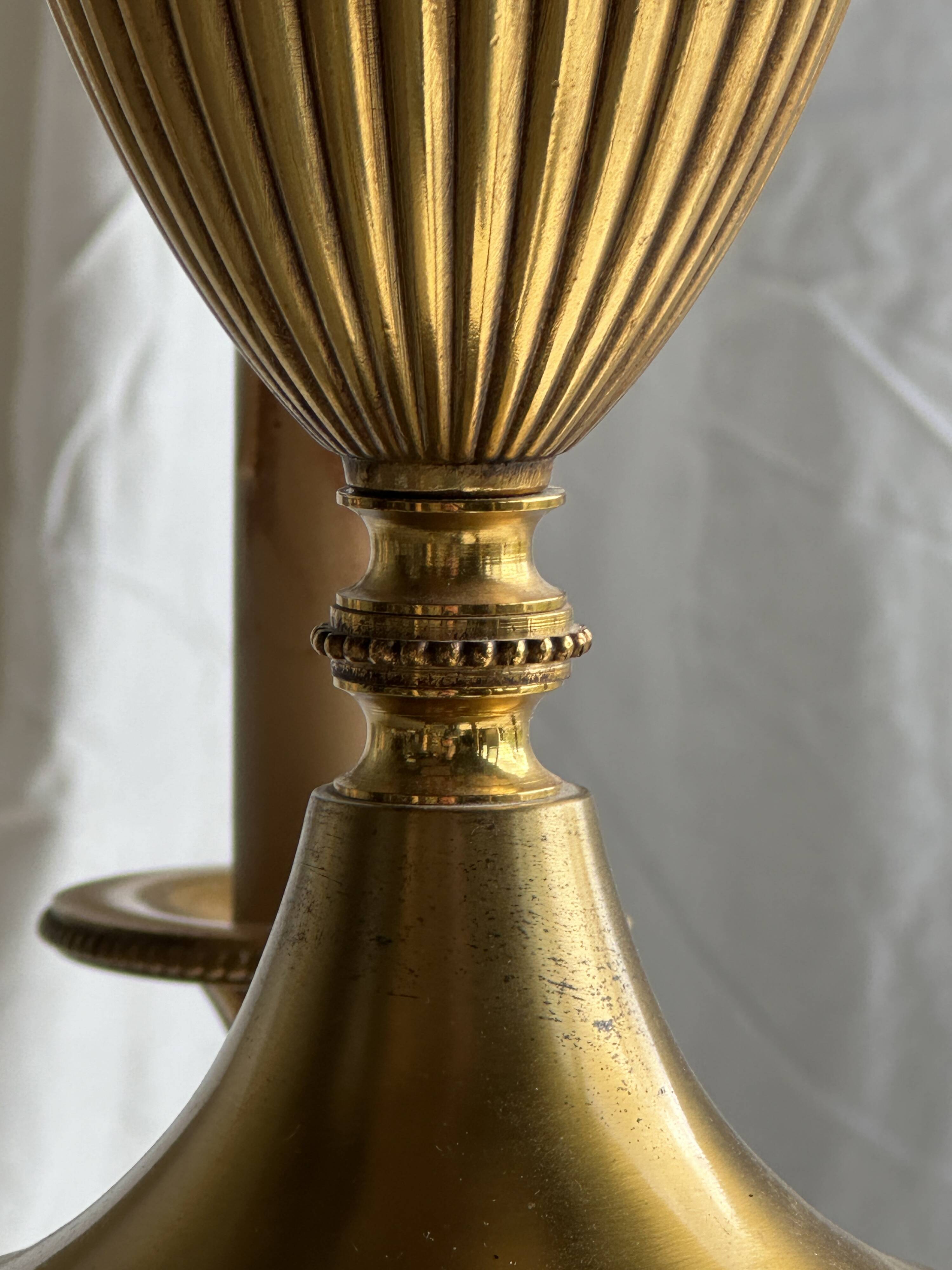 Classic 5-light gold chandelier