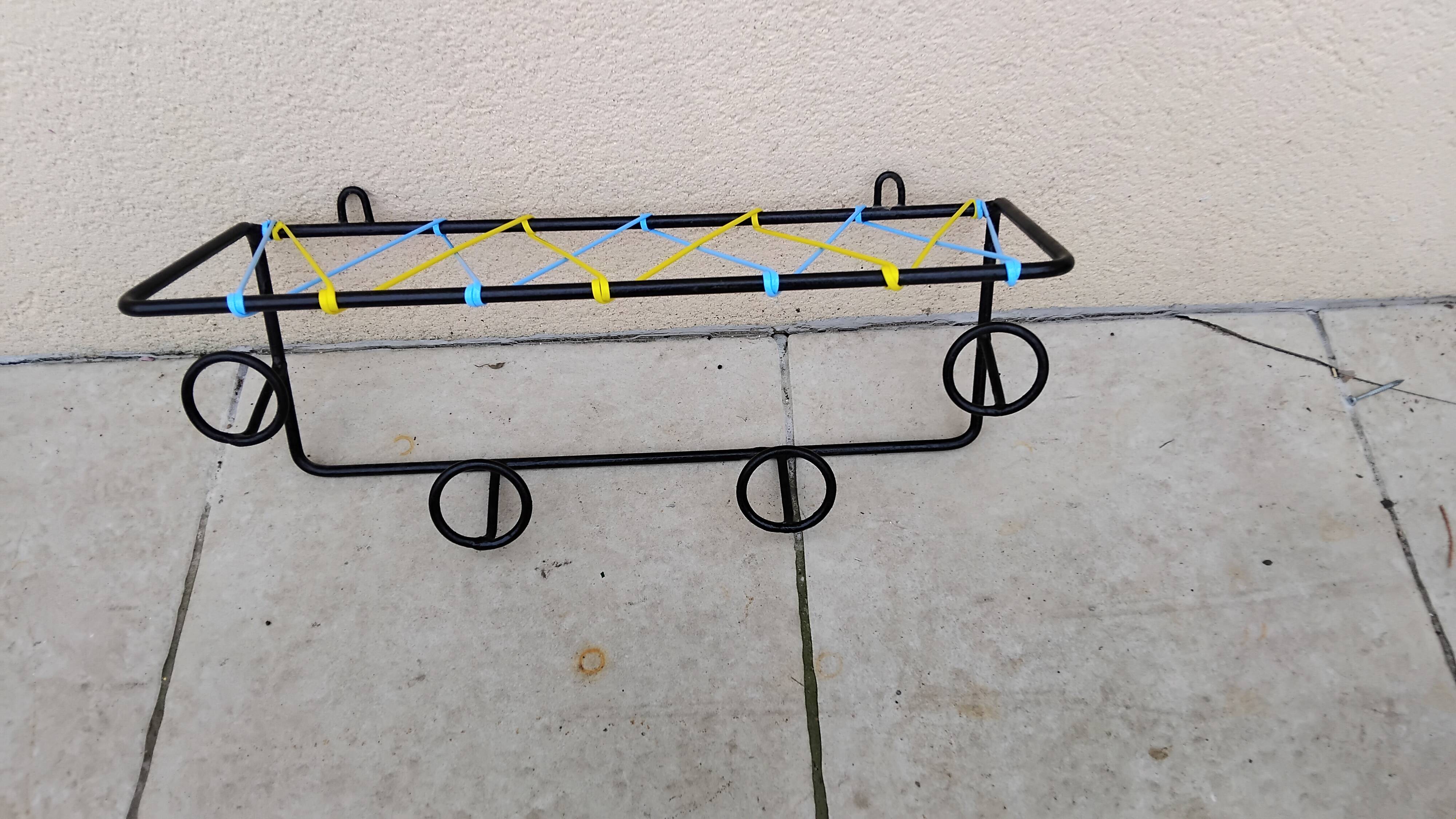 Vintage Scoubidou wall coat rack