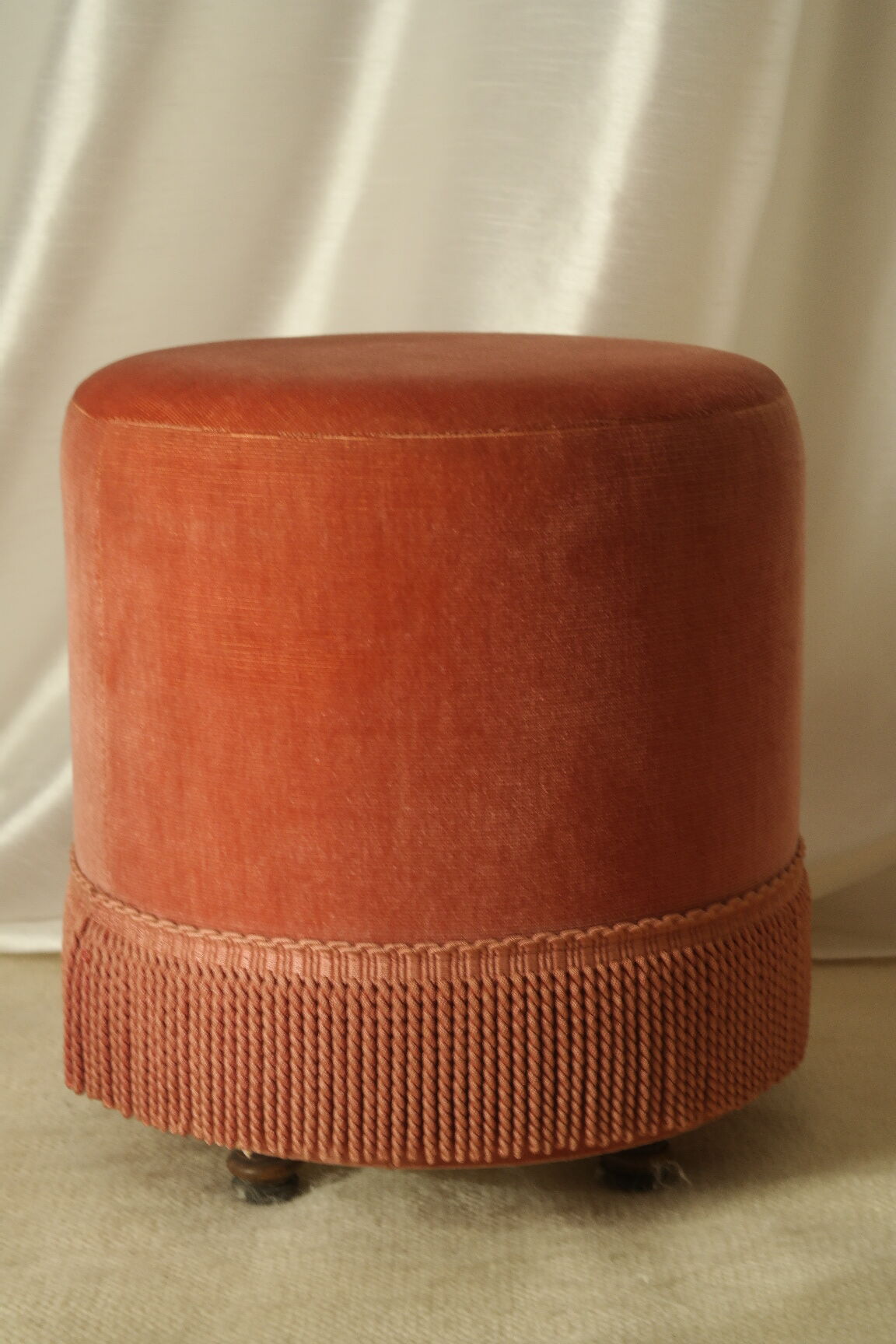 Ottoman ottoman vintage pink velvet