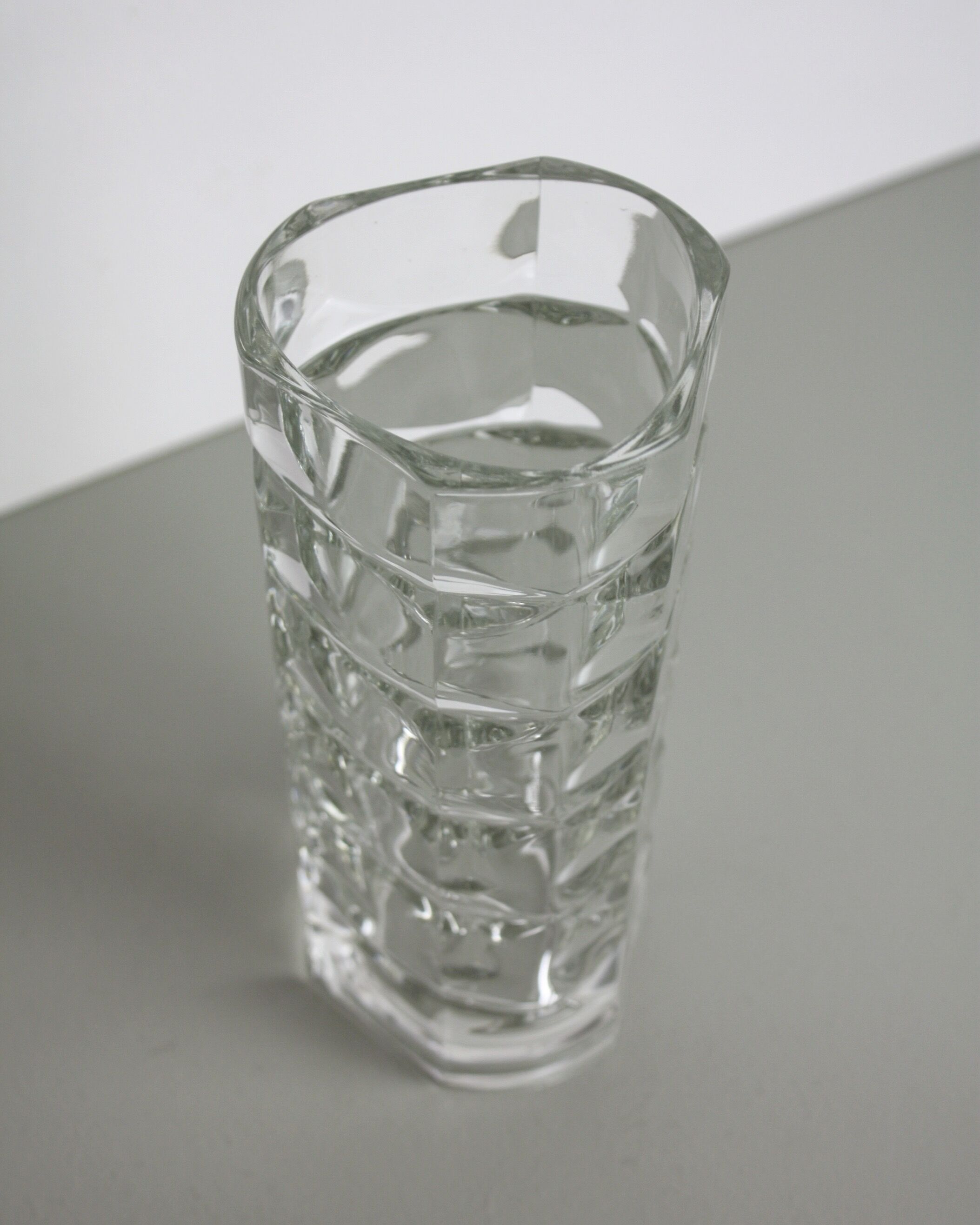 Vase Luminarc en verre transparent 70's