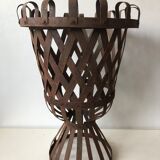 Cache pot Medici in wrought iron riveted Assembly