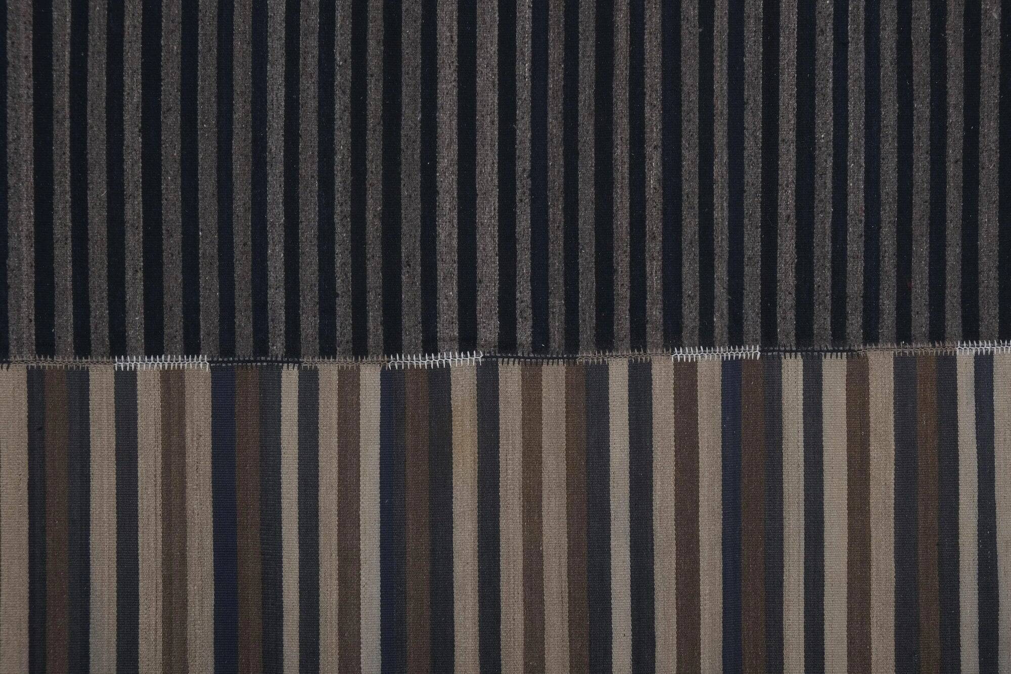Vintage Turkish kilim, handwoven, 287x330 cm.