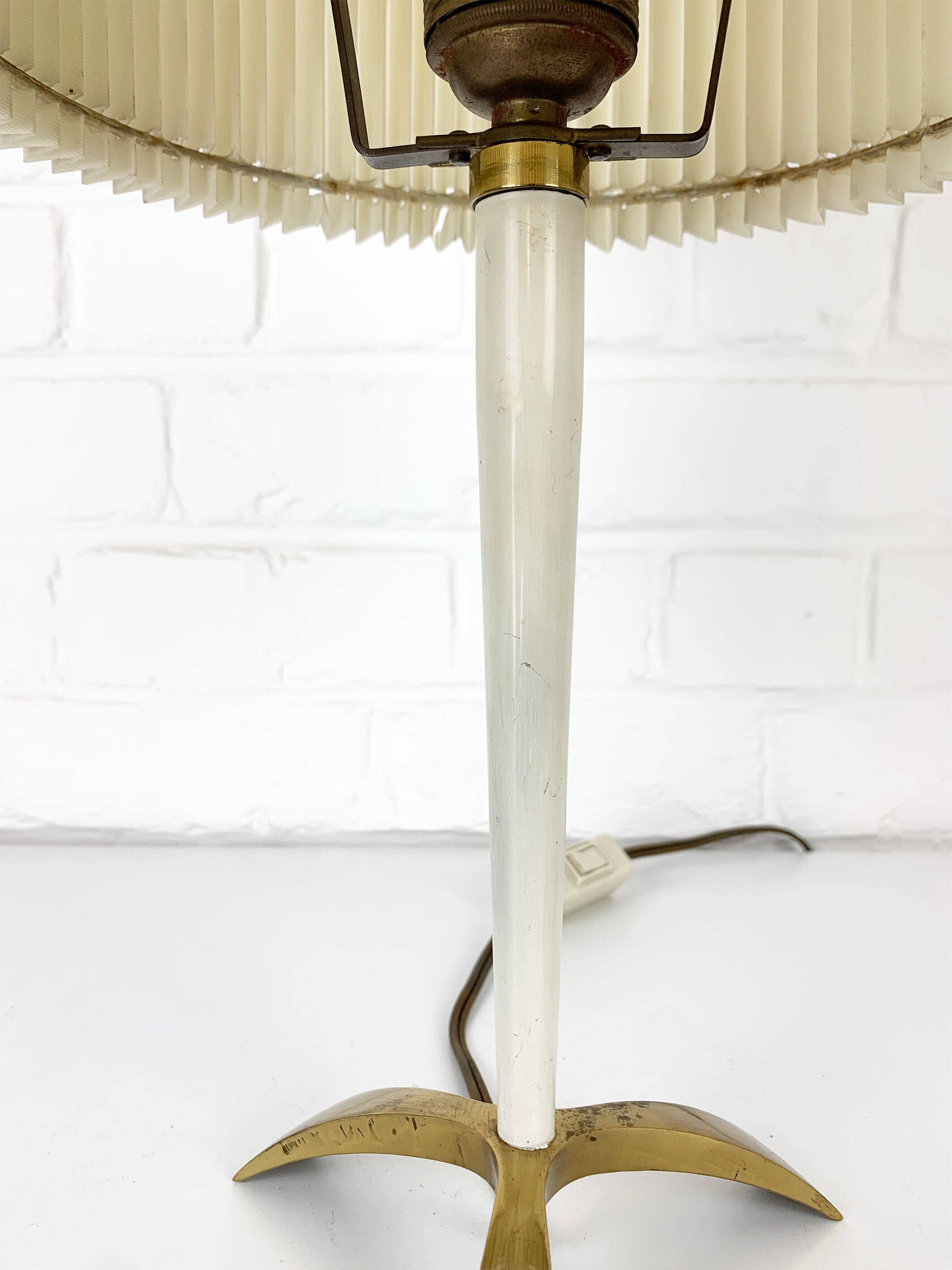Modernist Table Lamp by J.T. Kalmar, Austria, Mid-Century Brass