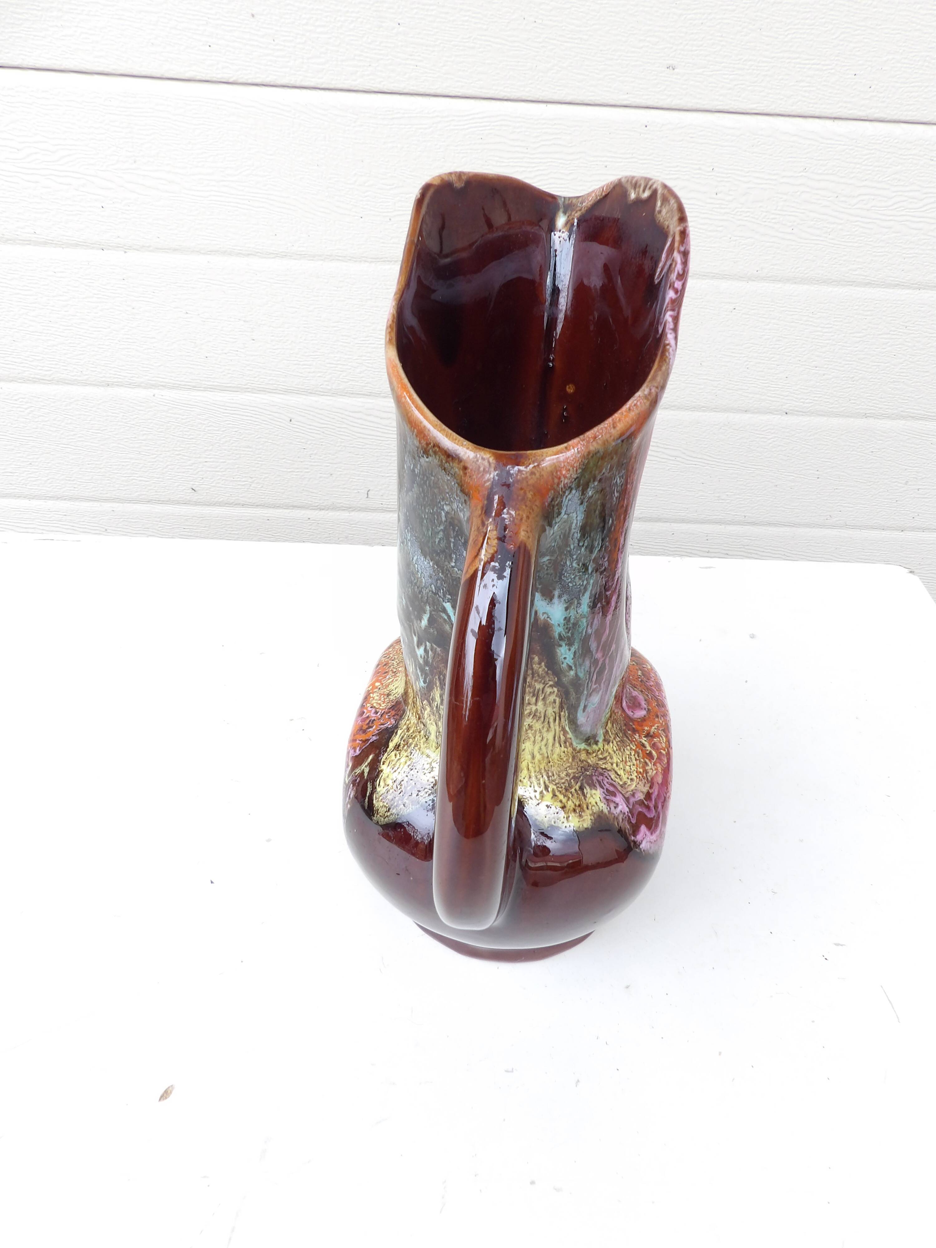 Vase pitcher 1970