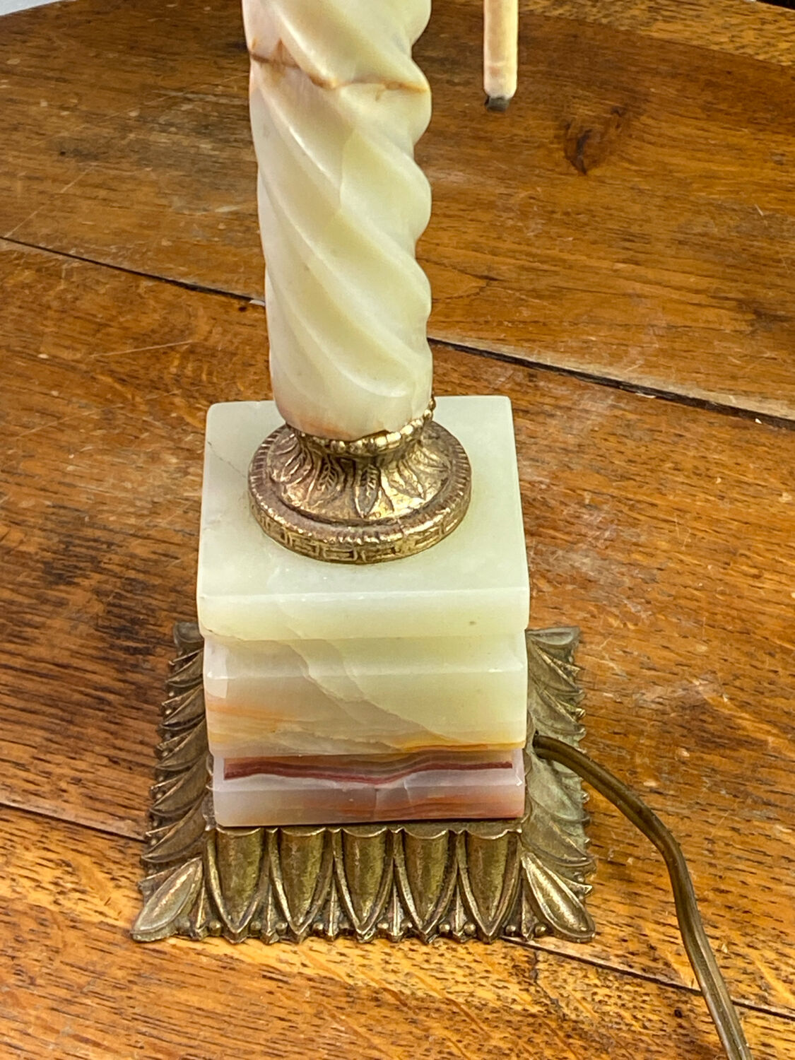 Twisted onyx and bronze lamp