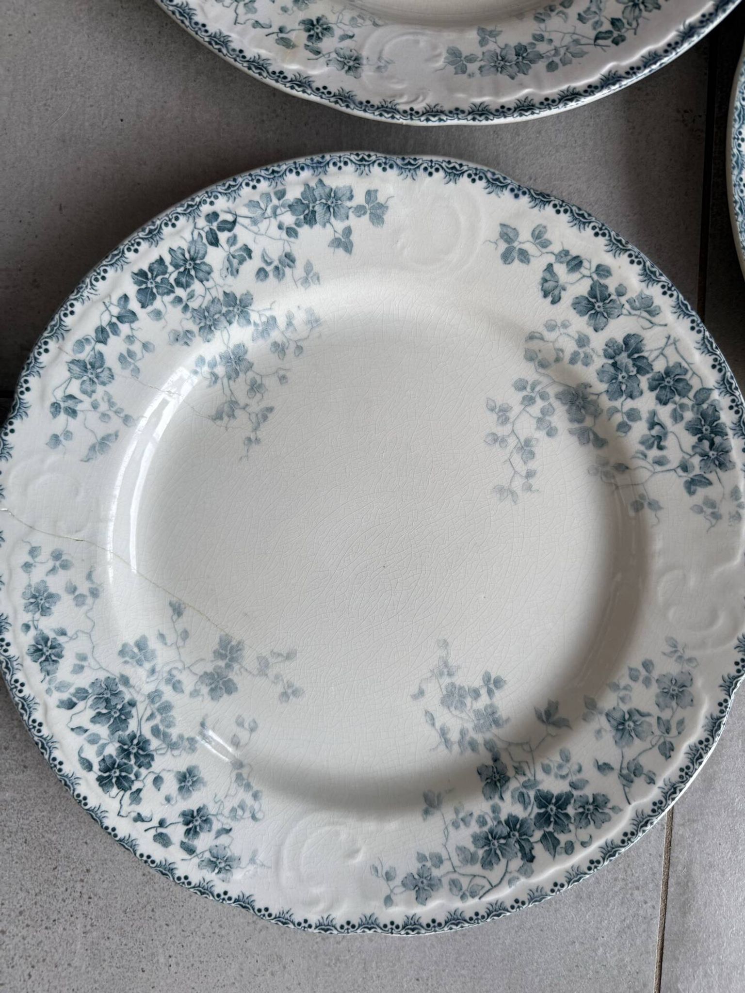Lot of 7 flat plates Boulenger Choissy le Roi