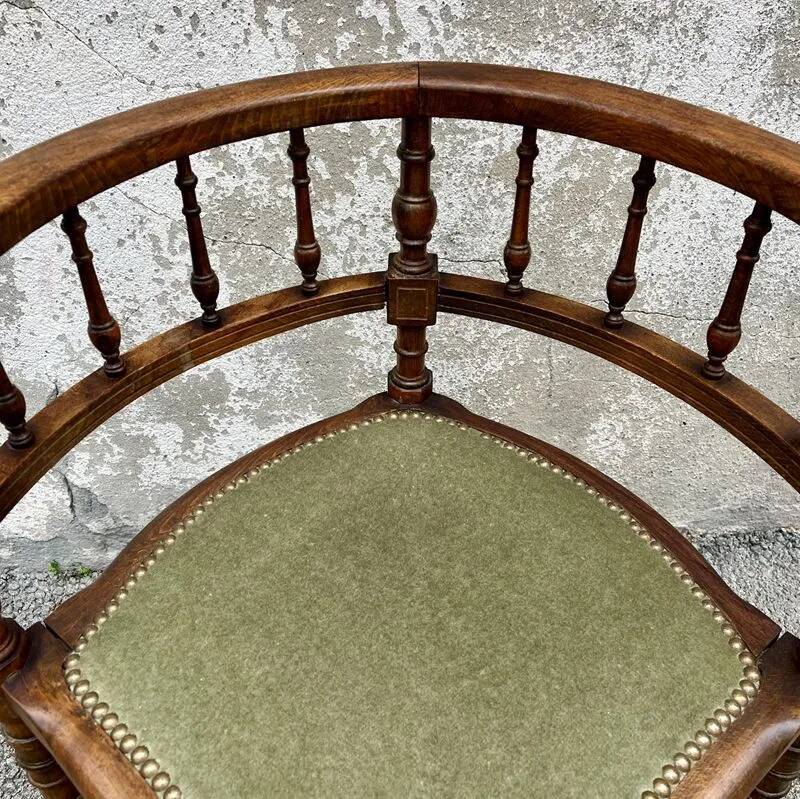 Antique corner chair