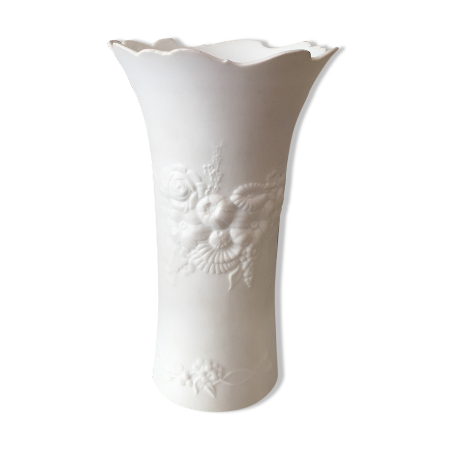 Biscuit and porcelain vase m Frey kaiser germany