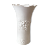 Biscuit and porcelain vase m Frey kaiser germany