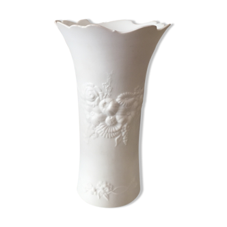 Biscuit and porcelain vase m Frey kaiser germany