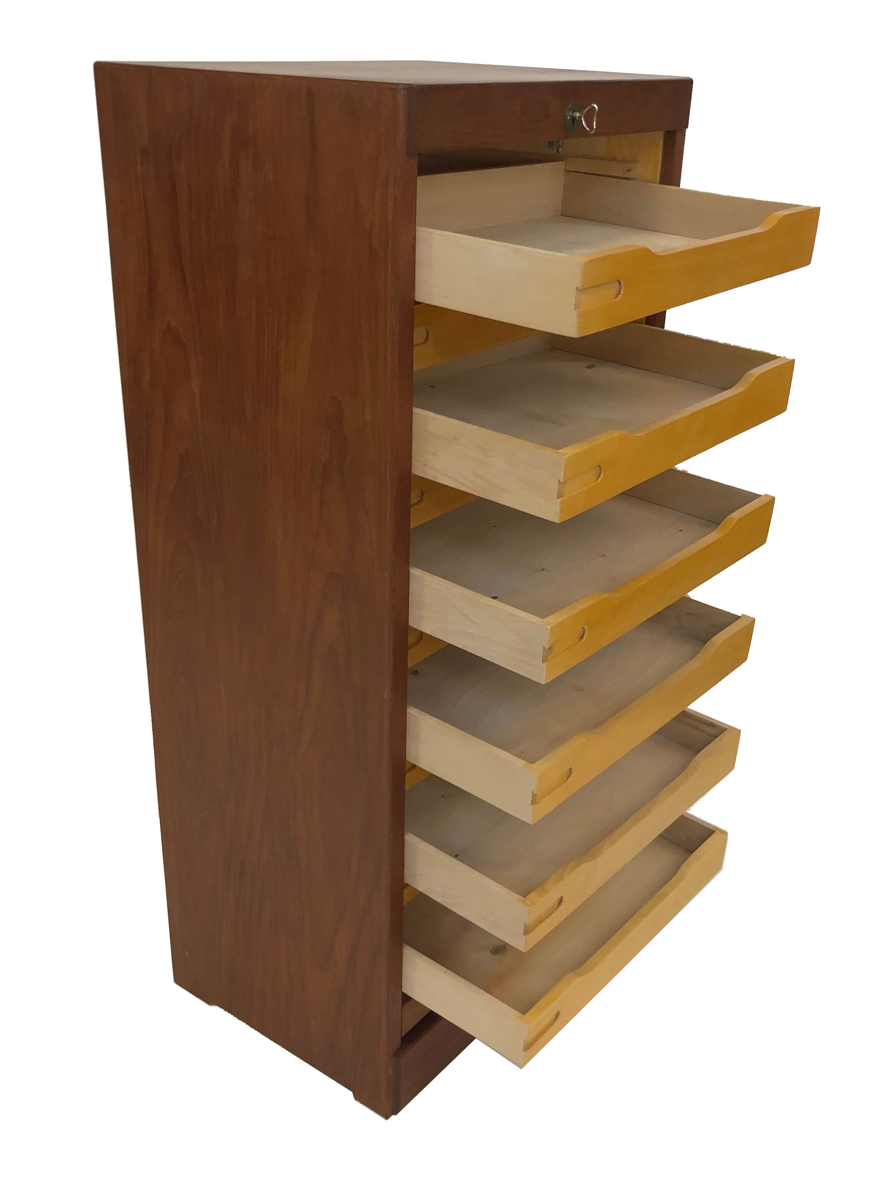 Vintage Danish design cabinet in teak veneer