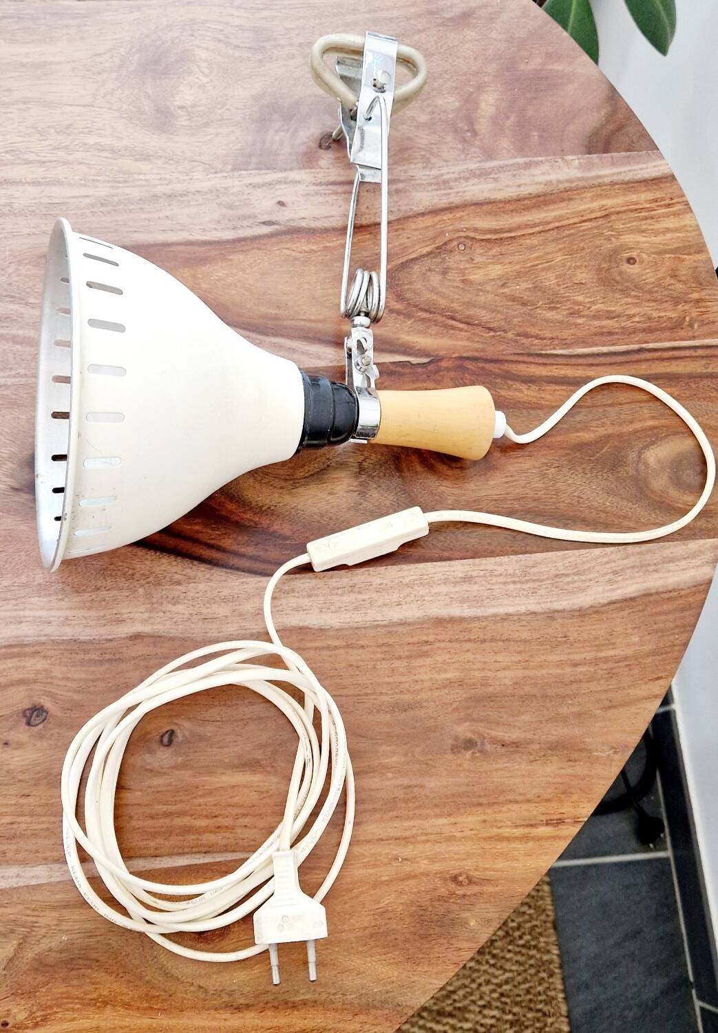 Vintage clamp lamp - Wood and metal - 70s