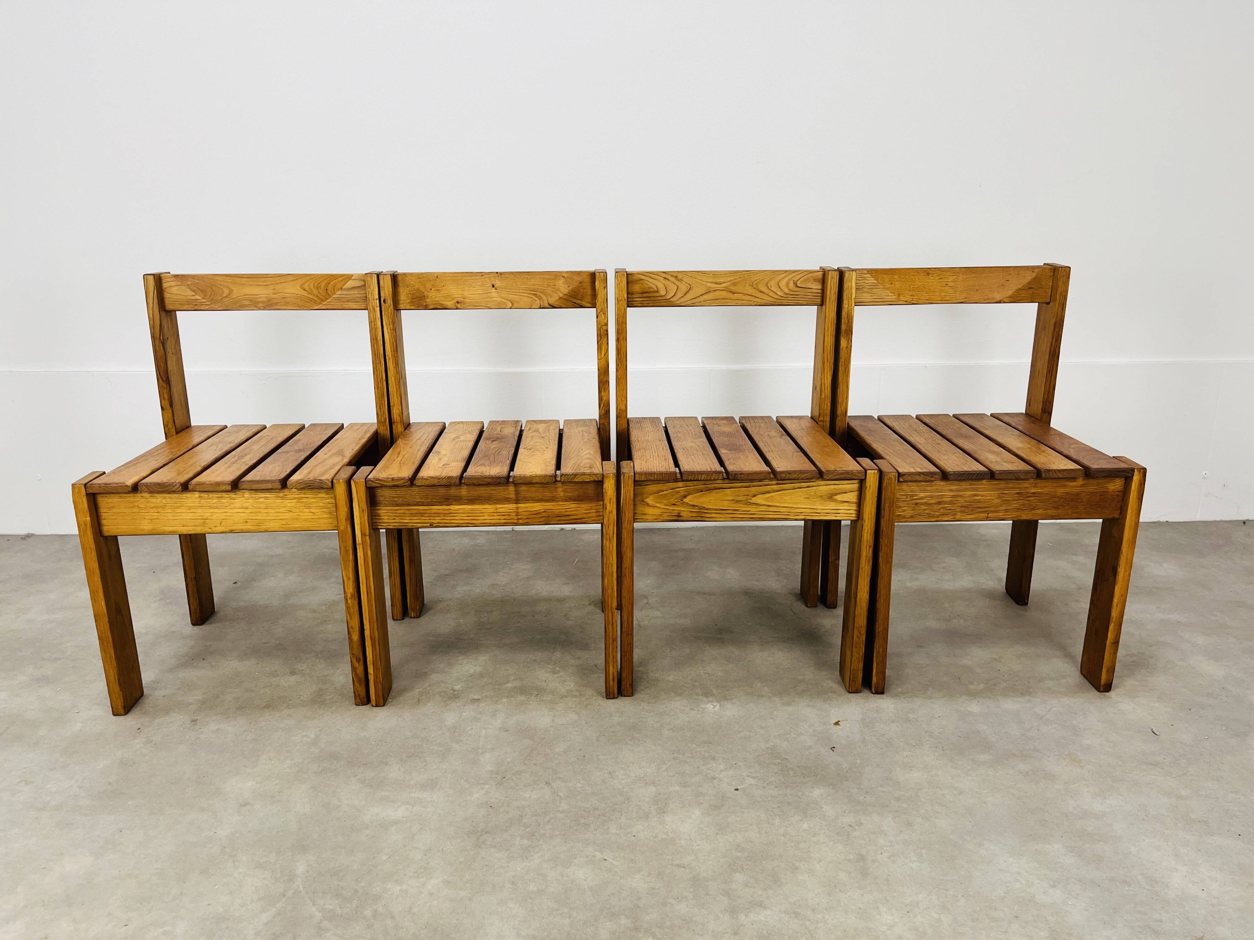 4 minimalist pine chairs Les Arcs, 1960s