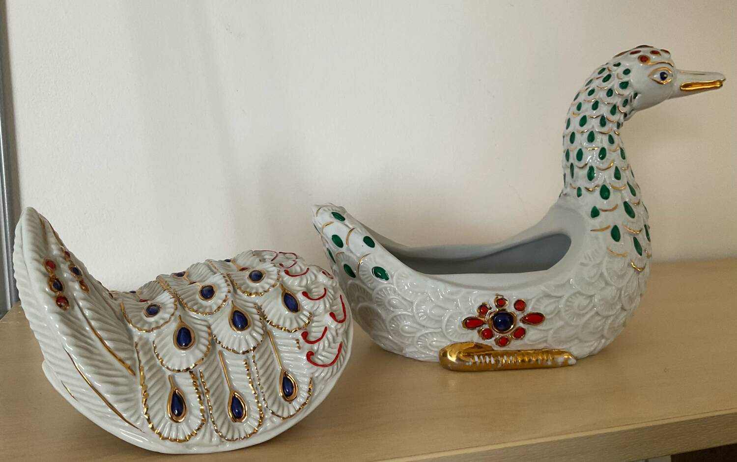 Italian porcelain bird candy box from the 70s