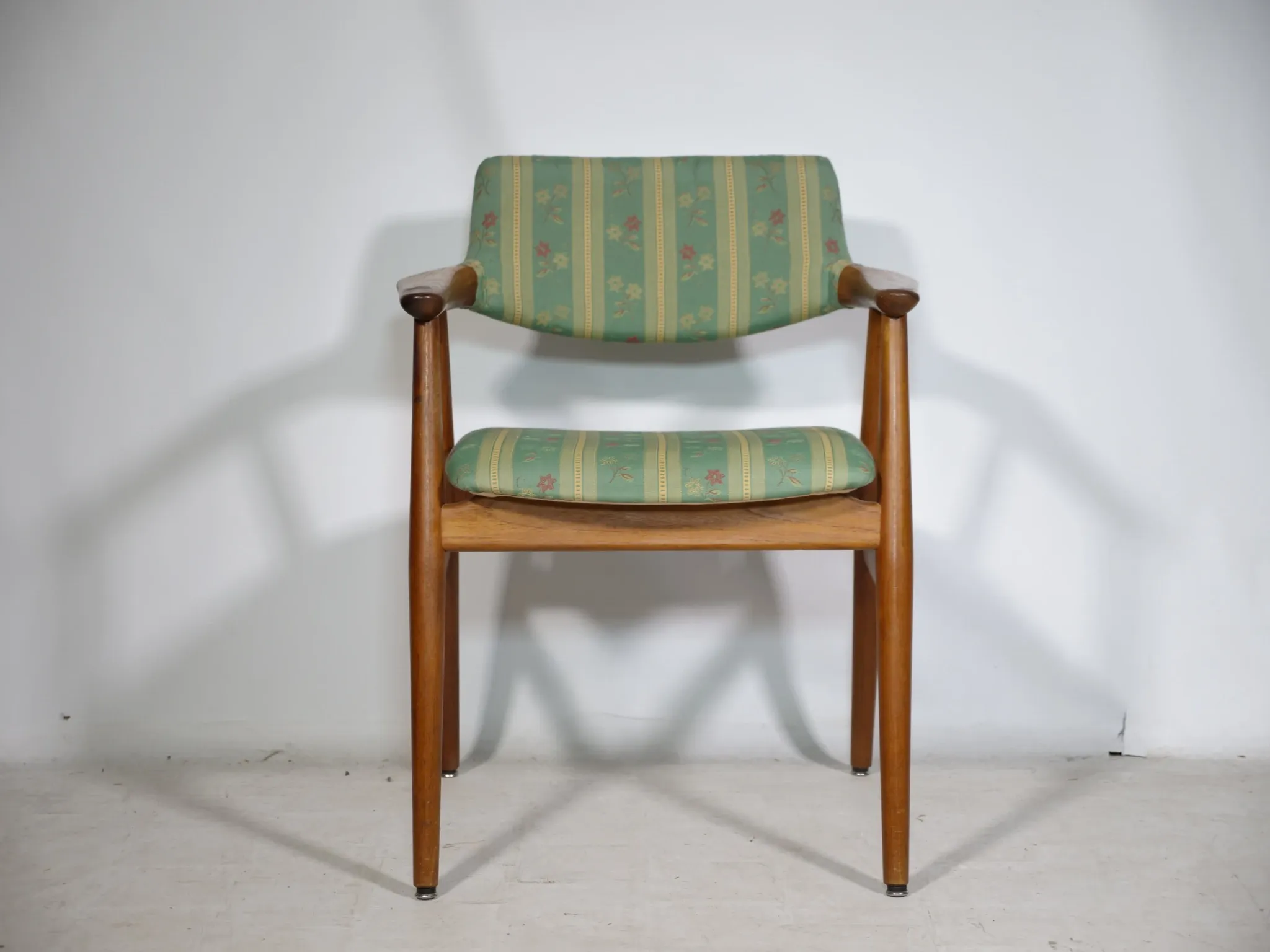 Fauteuil des années 60 en teck par Erik Kirkegaard pour Glostrup.