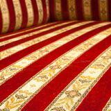 Reclining sofa in silk fabric