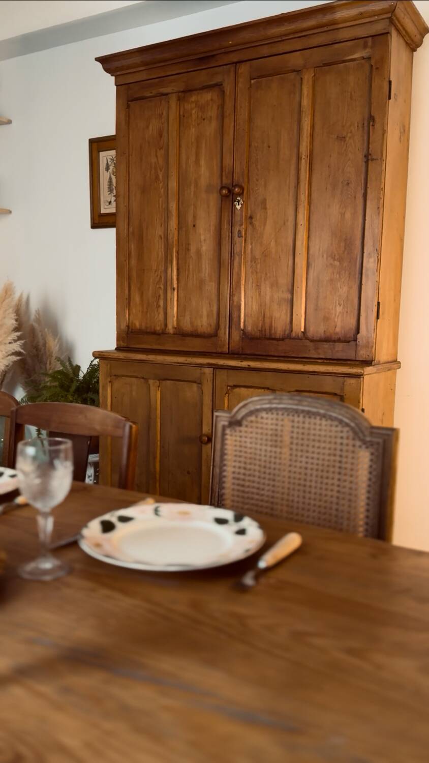Parisian sideboard in solid wood