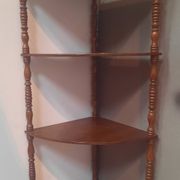 Corner wall shelf with 4 tiers