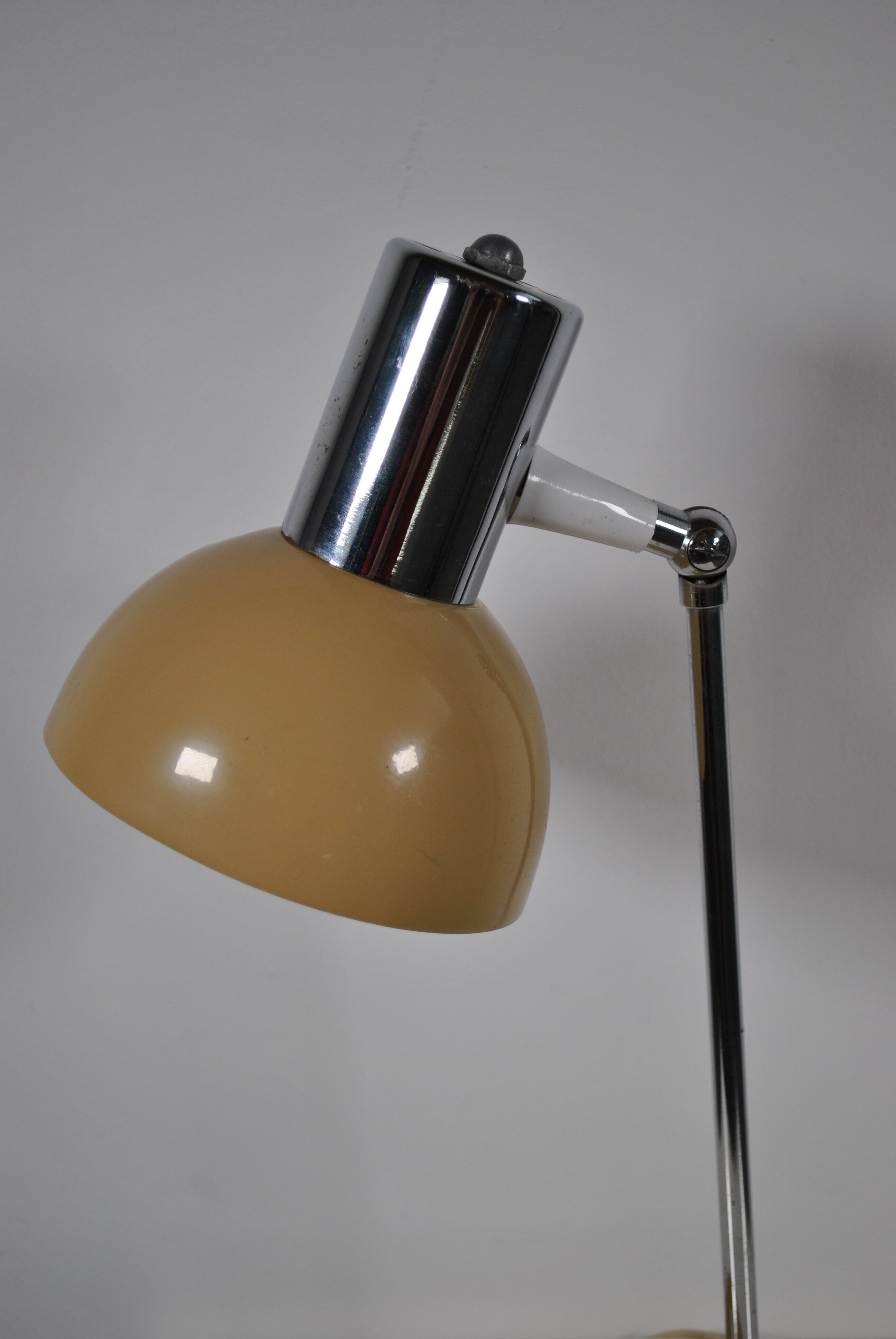 Desk lamp workshop 1970