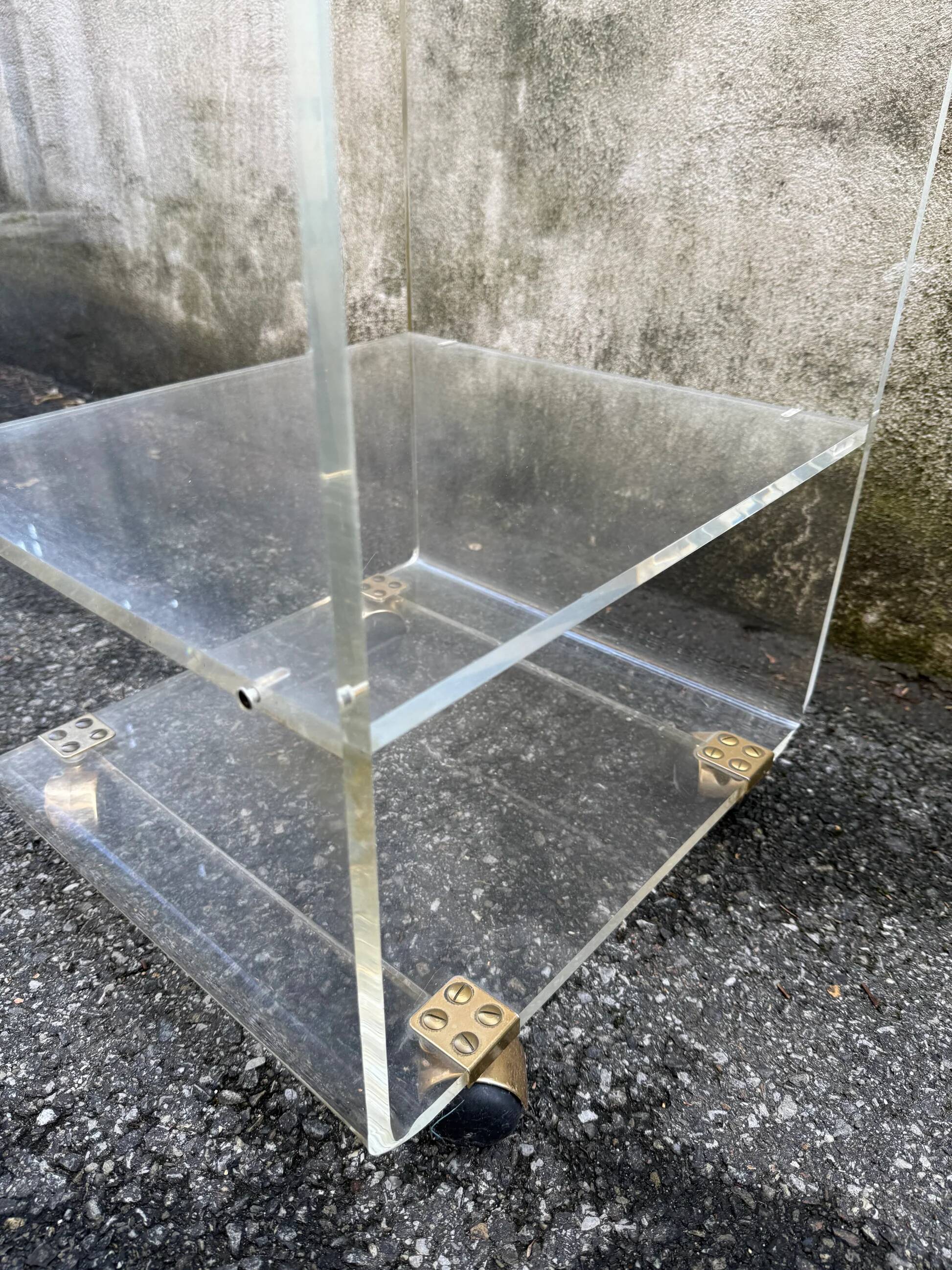 Rolling dessert trolley in plexiglass – Marais International – 1970s-1980s