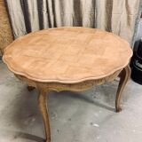 Round solid oak dining table