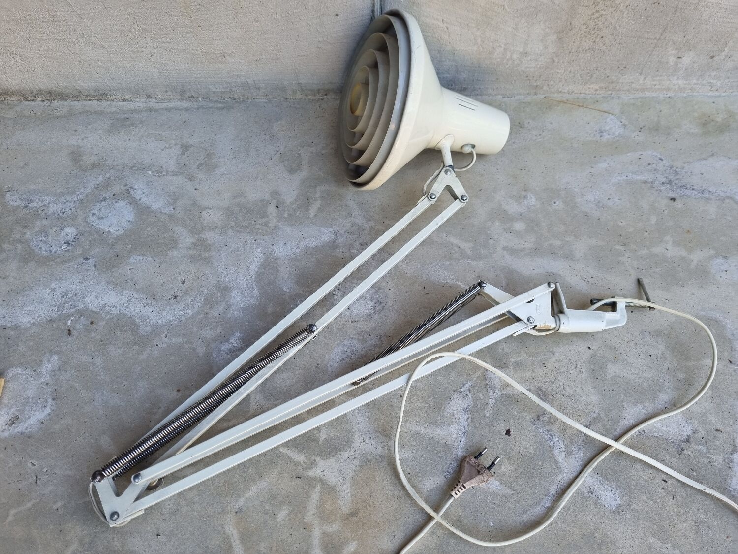 Luxo architect lamp
