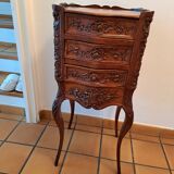 Petit meuble d'appoint ancien