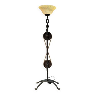 Brutalist floor lamp in wrought iron and glass paste
