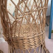 Table et deux fauteuils pour enfants en osier